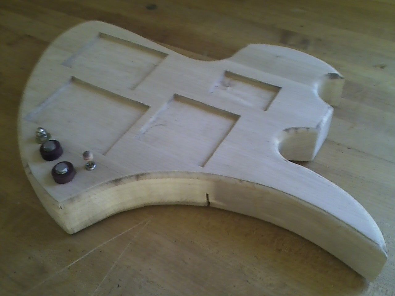 guitar body picture frame DIY Project DIY Project Image