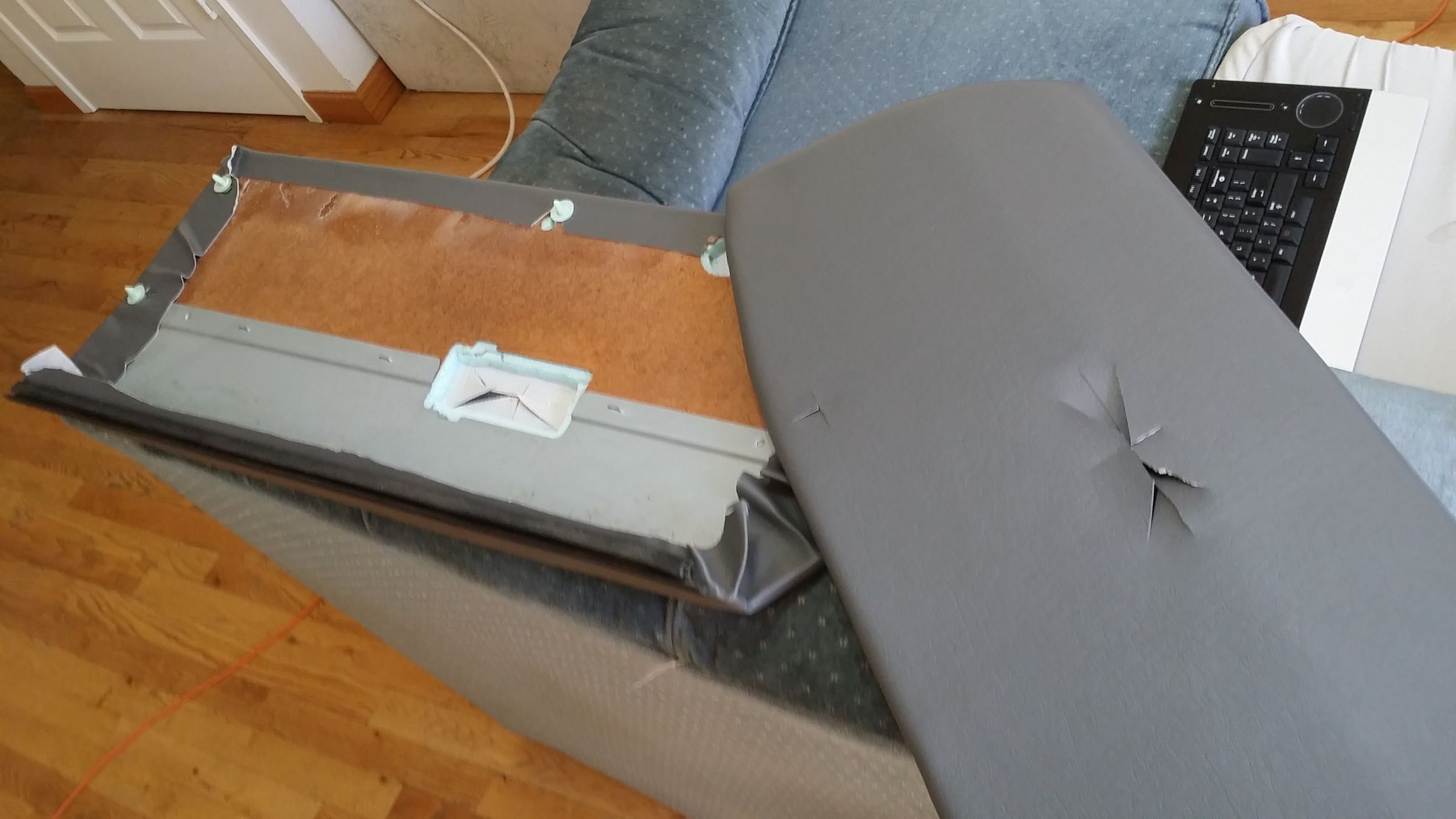 DIY Reupholster Vehicle Door Panels 4 Steps (with Pictures