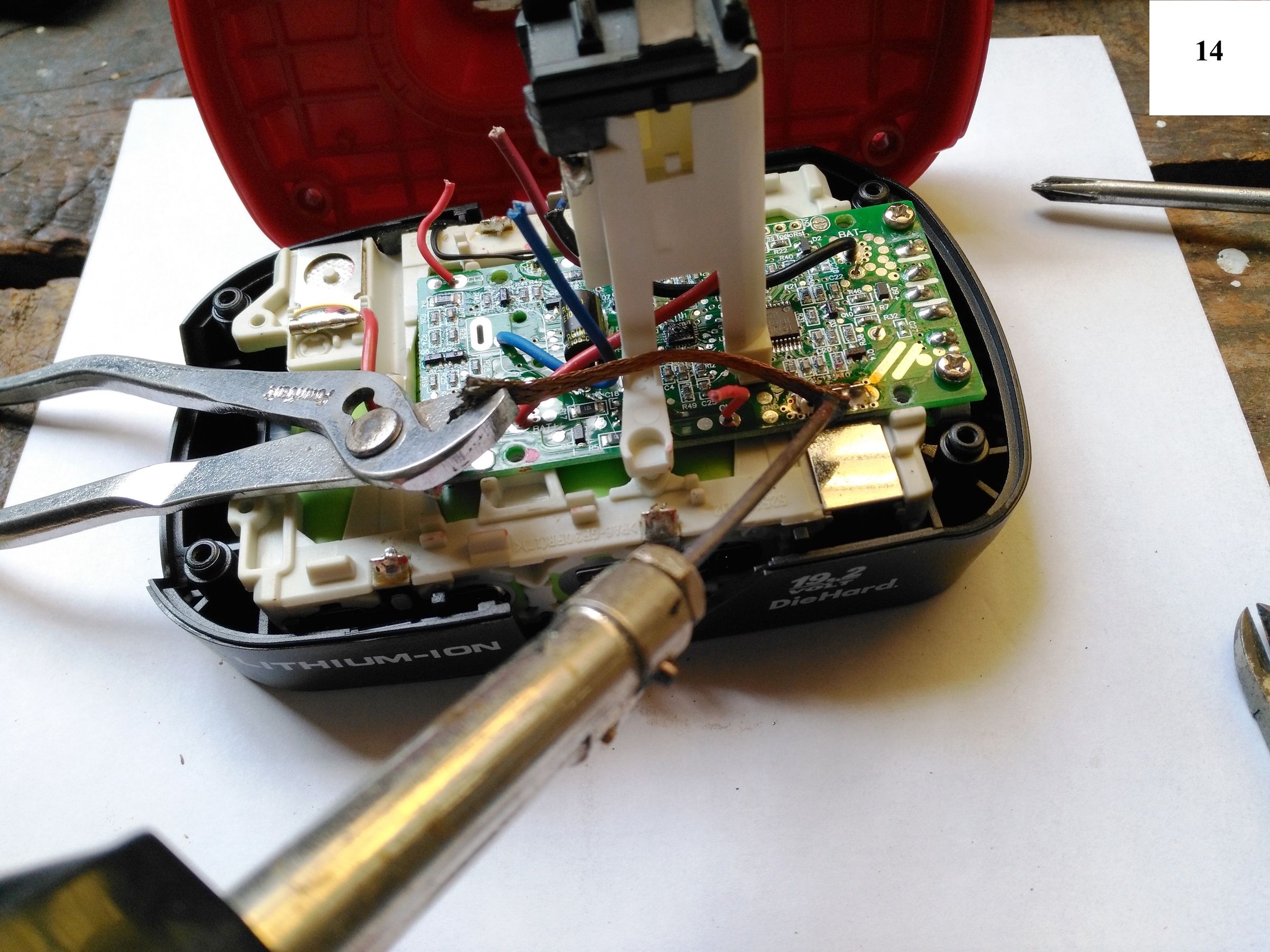 Craftsman 19.2v Battery Fix : 6 Steps (with Pictures) - Instructables