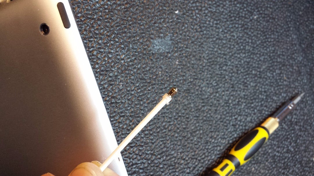 How To Easy Remove A Broken Headphone Plug From Audio Jack From Ipad Remove Earphone Jack Easy Youtube