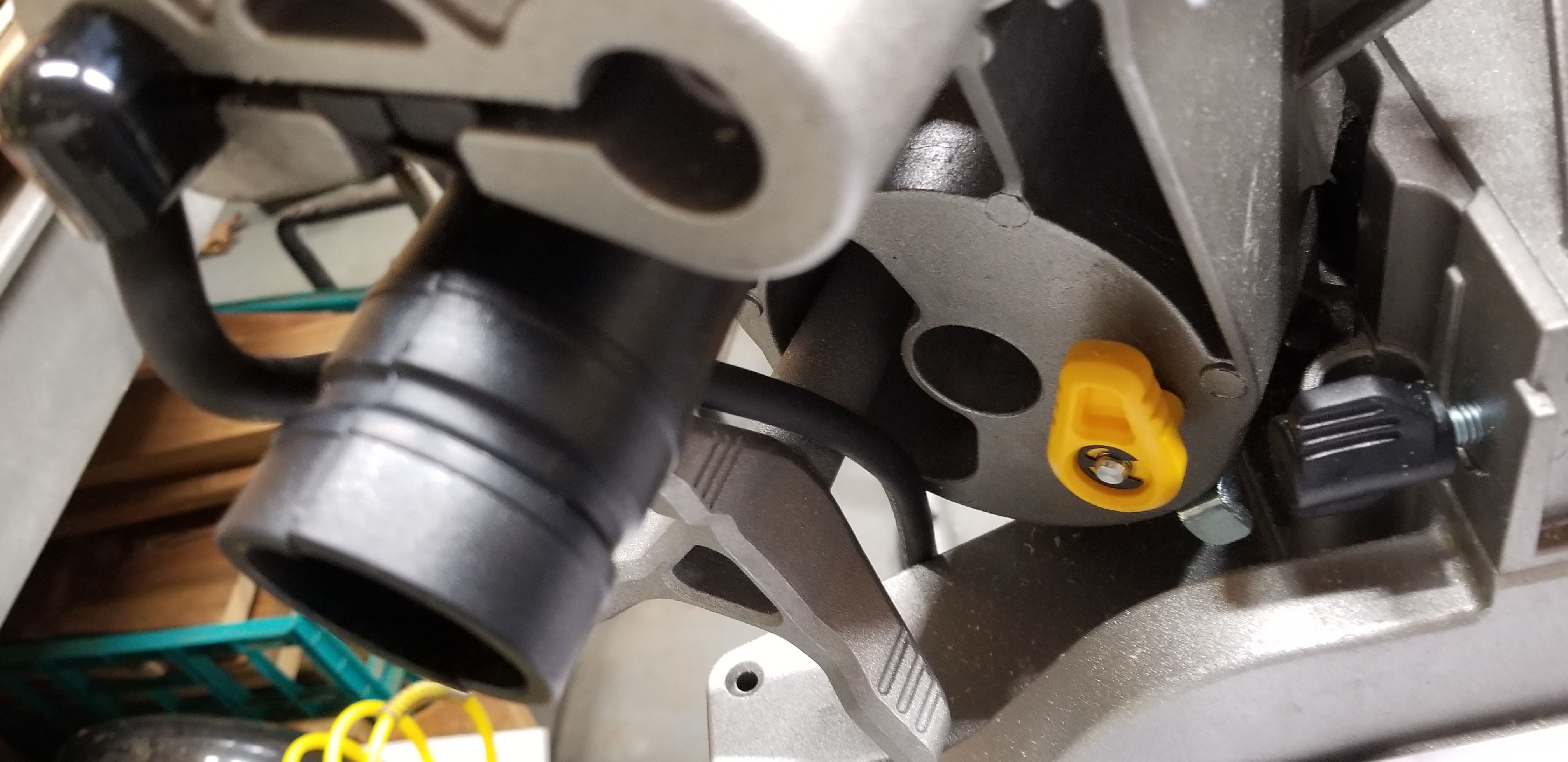 My Home Made Shop Vac Adapter for DeWALT DWS779/ DWS780 Miter Saw 6