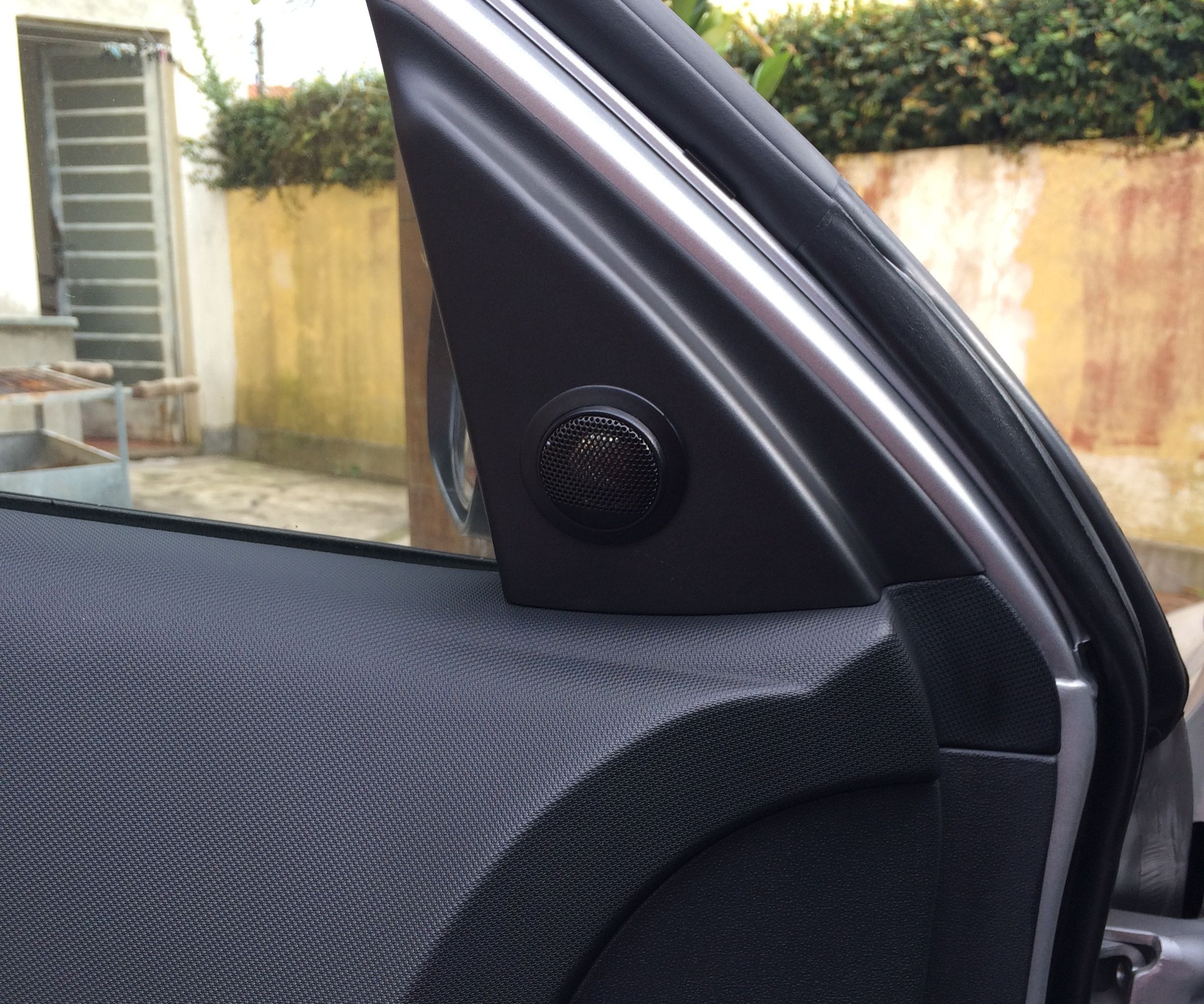 installing tweeters in car