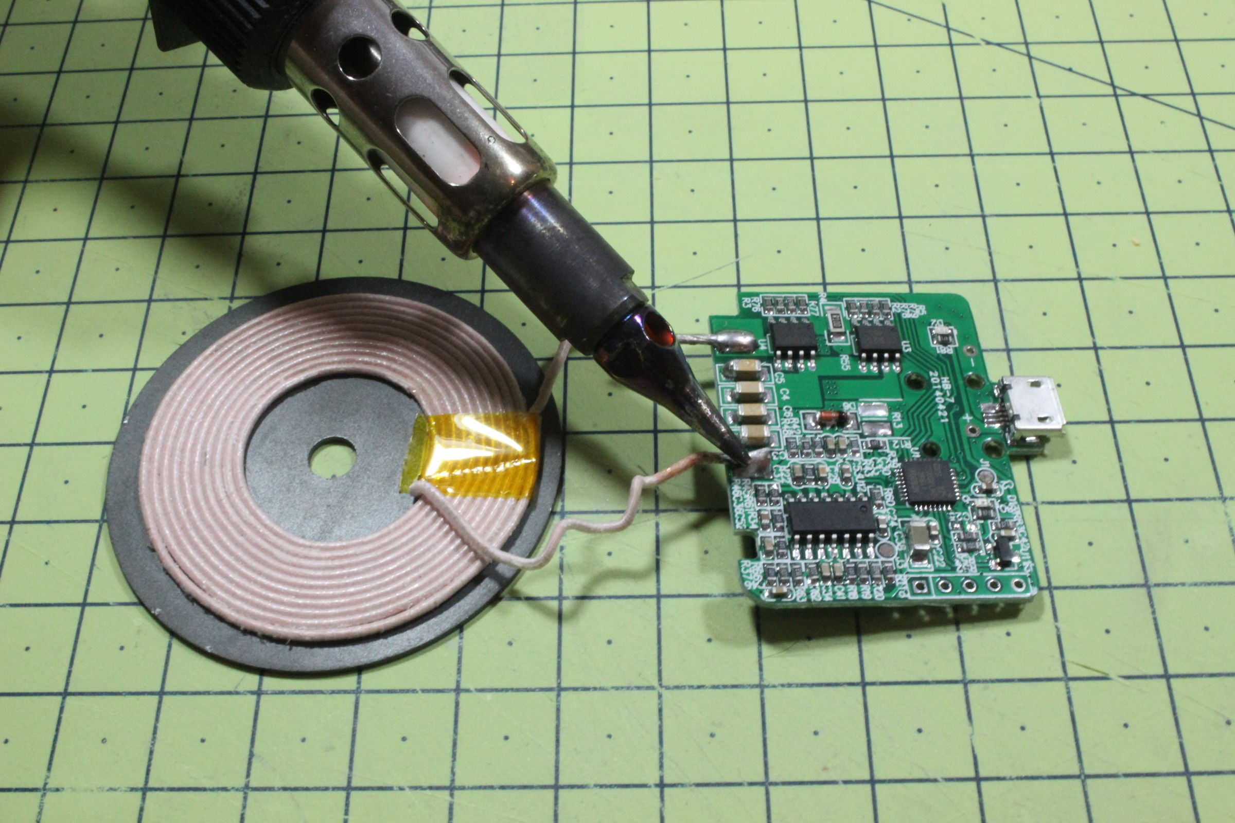 DIY Wireless Charger + NFC Dock for Your Car 7 Steps (with Pictures