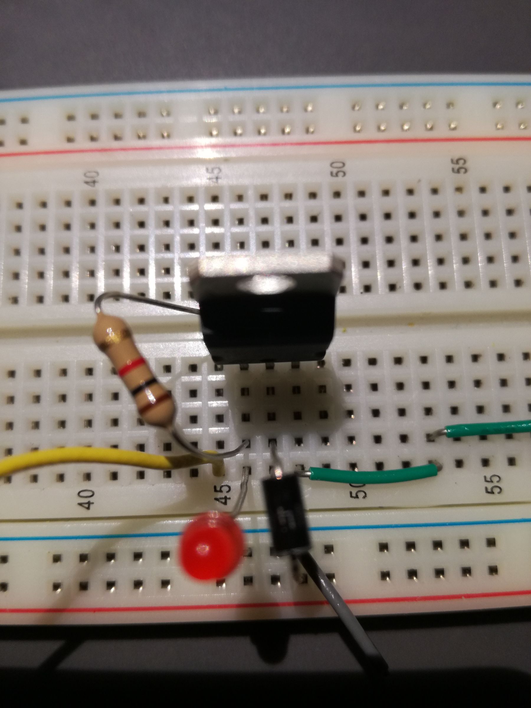Digital Controller for Air Suspension Using Arduino and Smartphone
