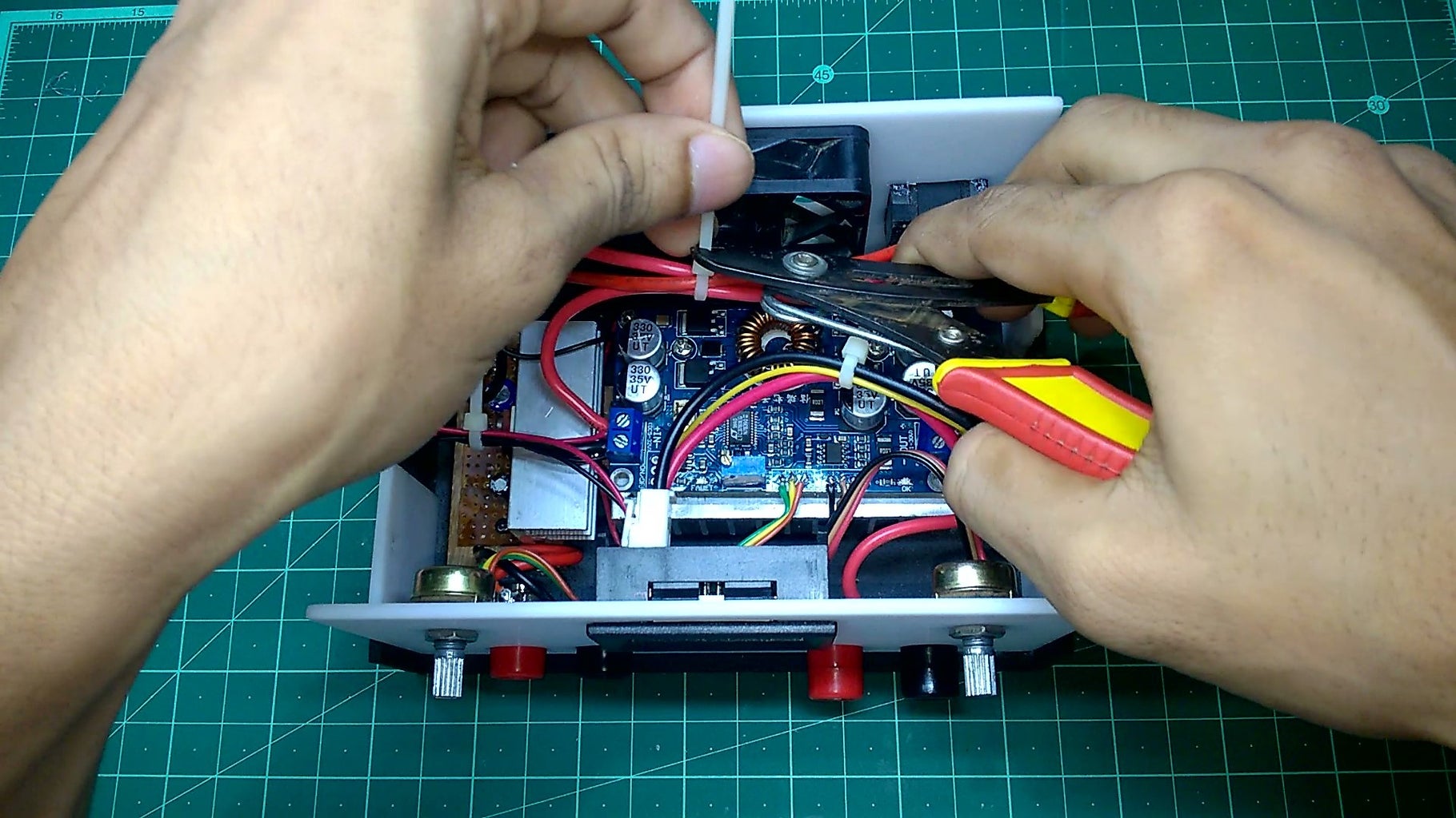 DIY Variable Power Supply With Adjustable Voltage and Current : 14 ... Circuit Diagram