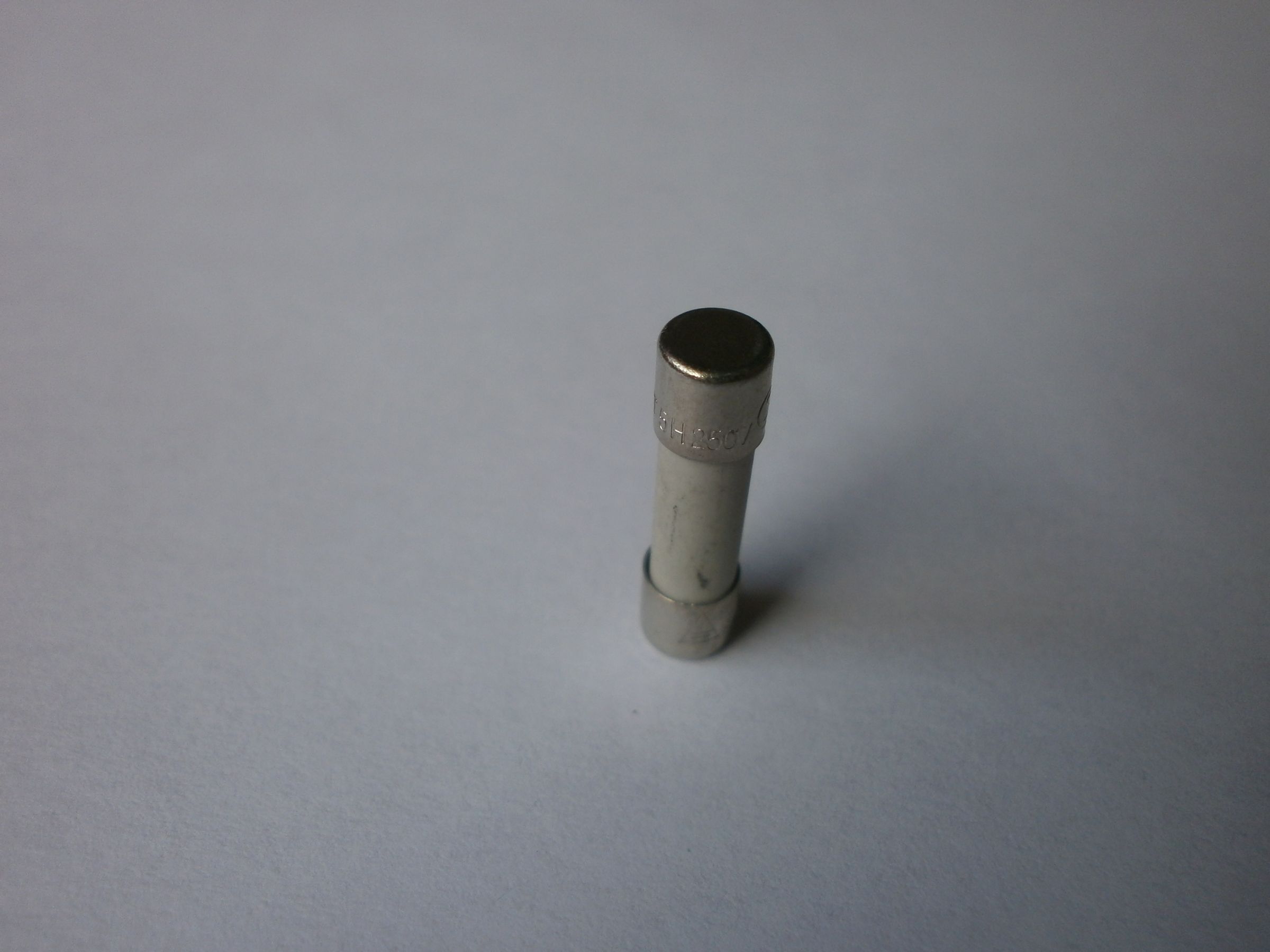 How to Identify and Replace a Blown Fuse 4 Steps Instructables