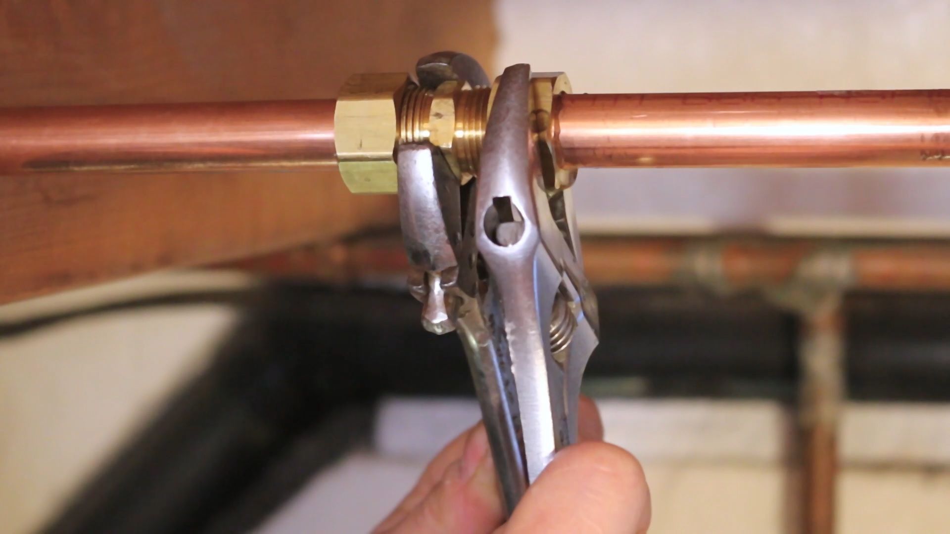The ULTIMATE Leaky Copper Pipe Fix Guide 9 Steps (with Pictures
