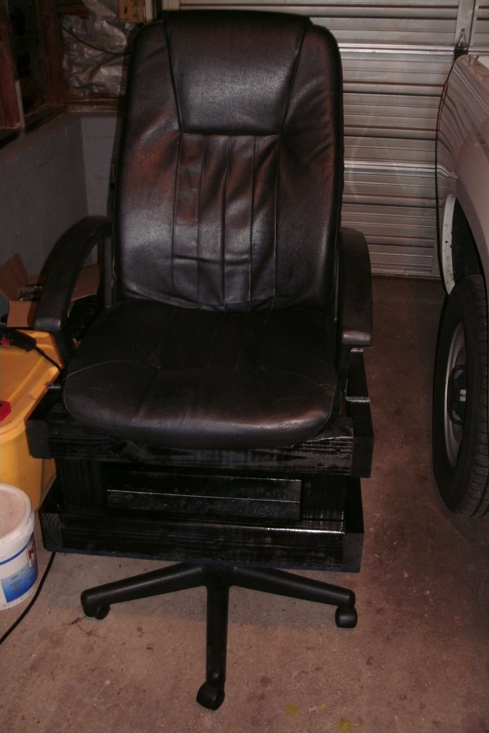 Hack an Office Chair Into a "Hill Billy High Chair" 10 Steps