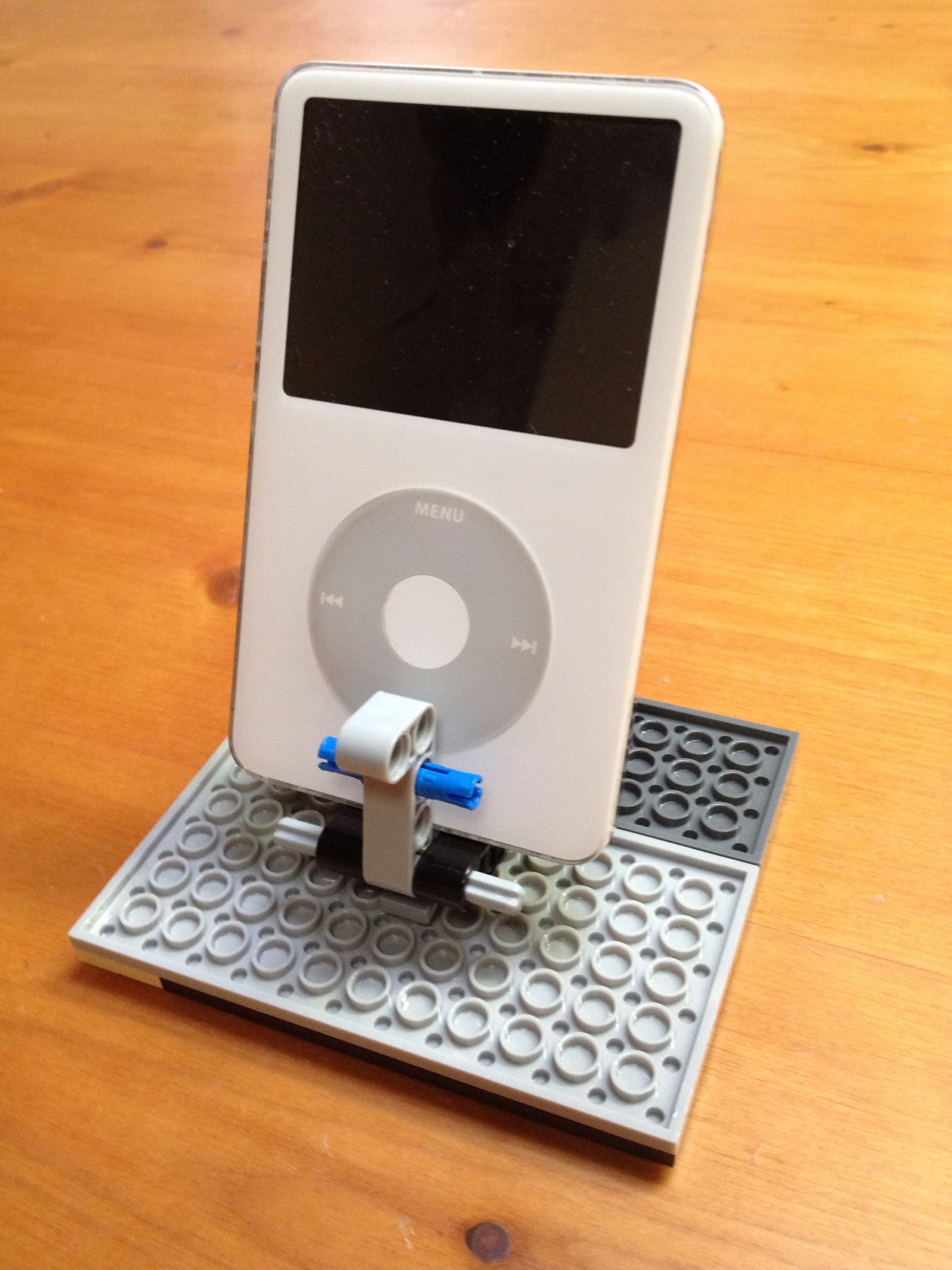 adjustable lego ipod stand!!! DIY Project DIY Project Image