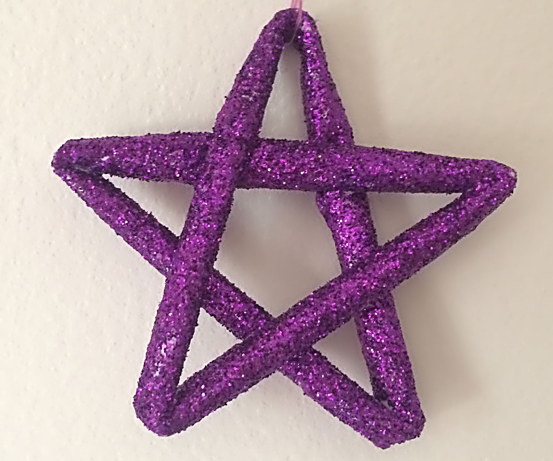 diy - christmas ornaments - glittering stars DIY Project DIY Project Image