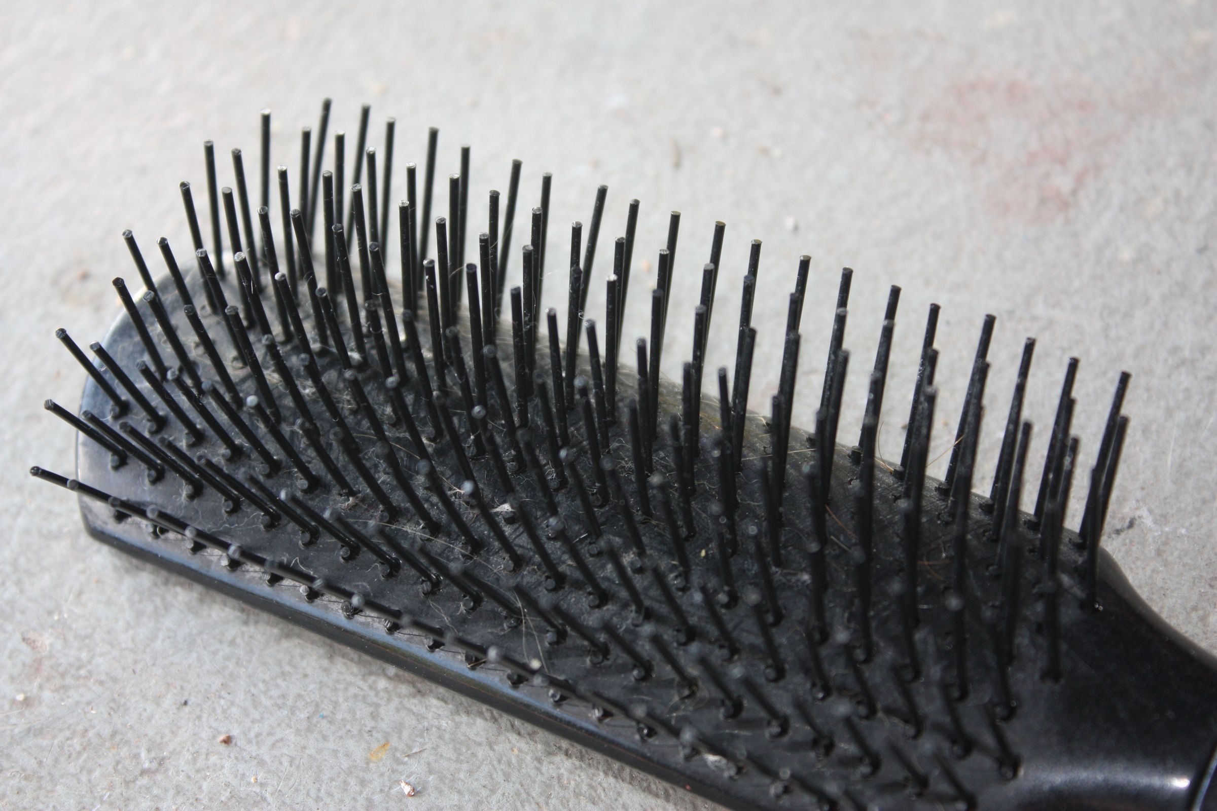 Fix Up an Old Hair Brush With Plasti Dip 7 Steps Instructables