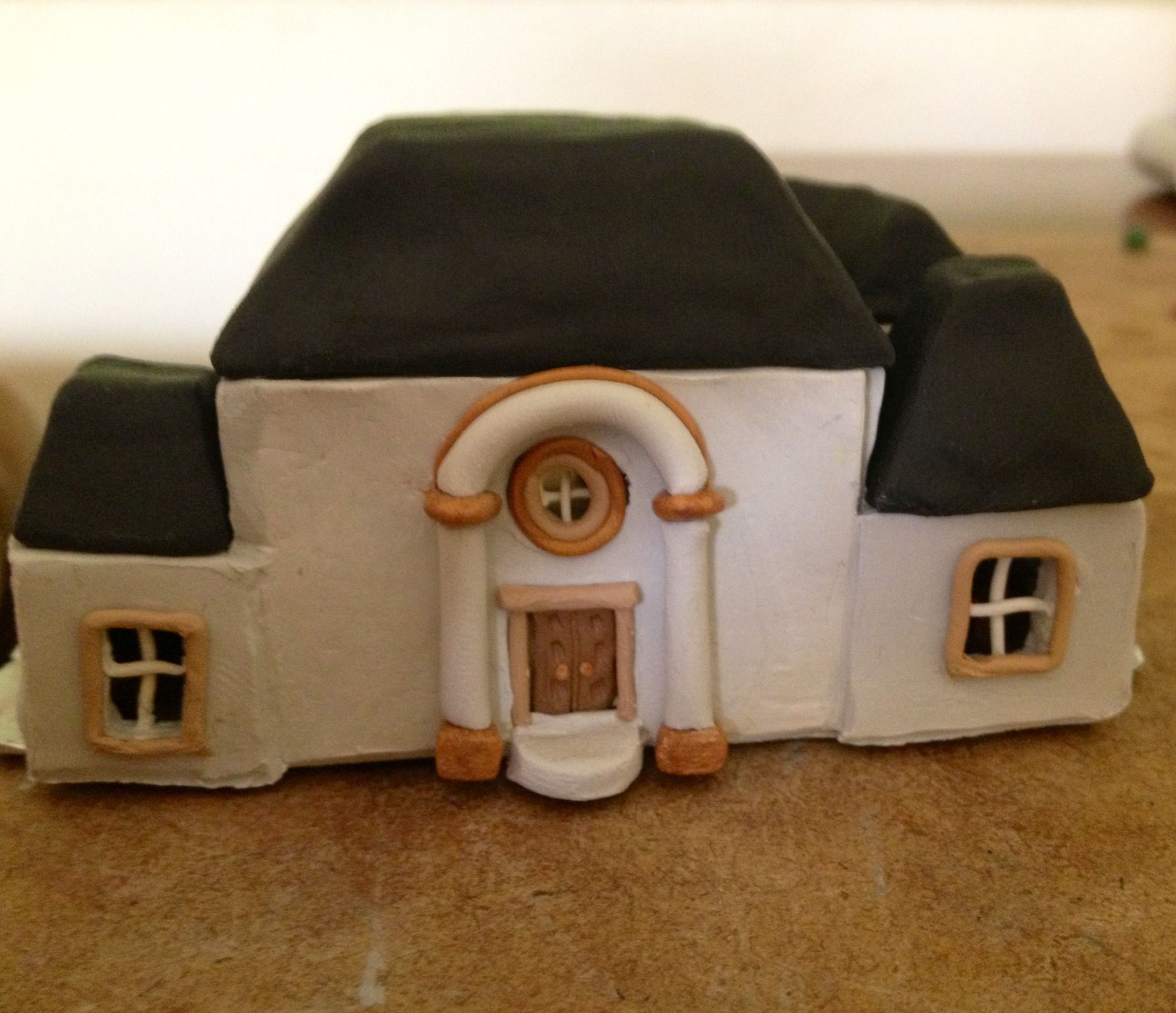 mini clay houses