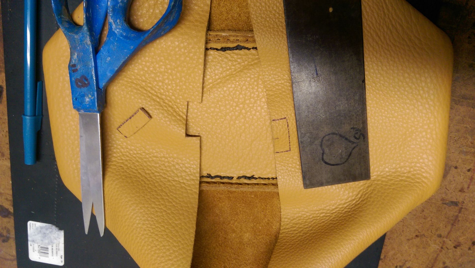 Leather Toiletries Kit 6 Steps (with Pictures) Instructables