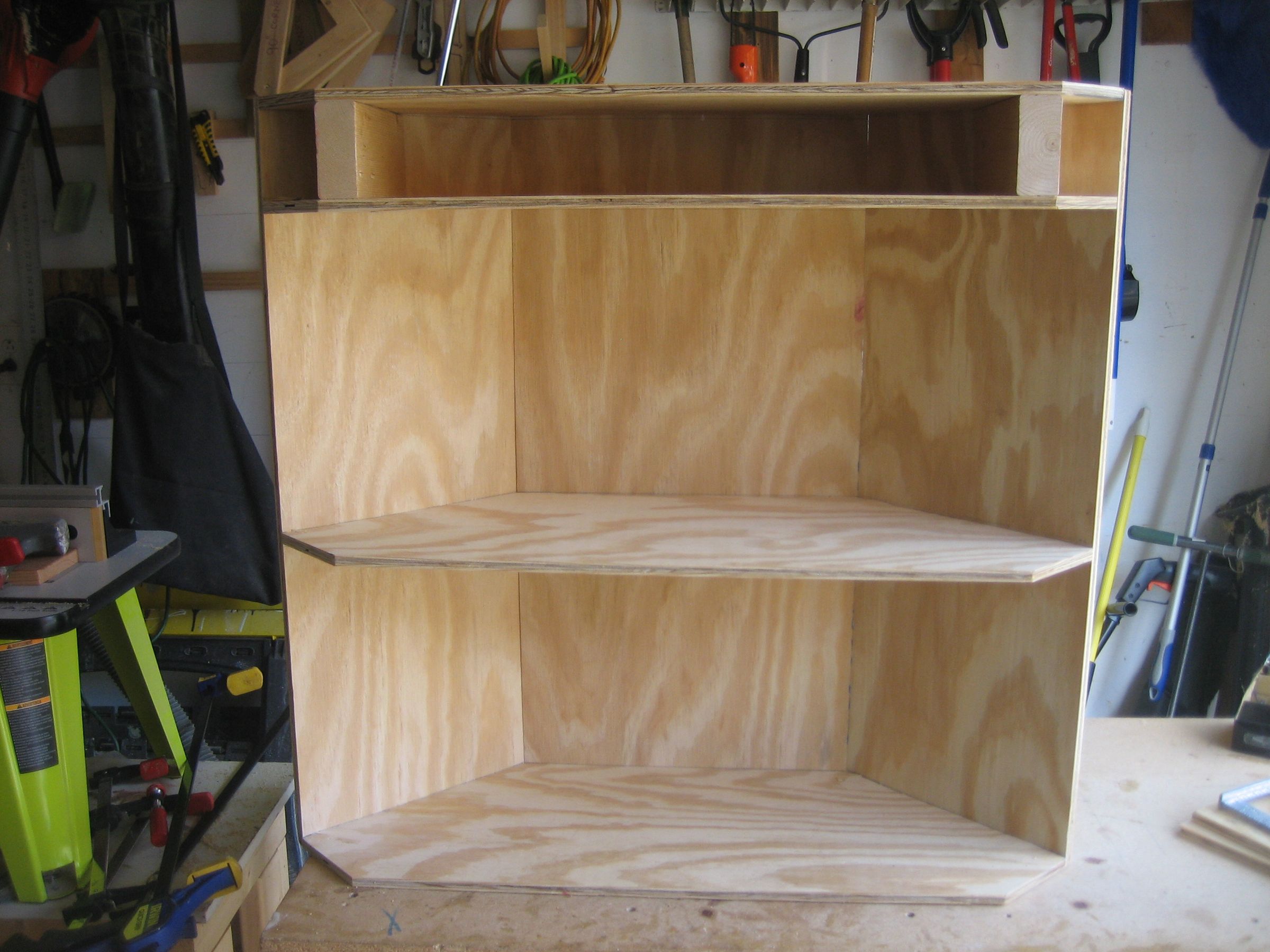 KITCHEN CORNER HUTCH 18 Steps (with Pictures) Instructables