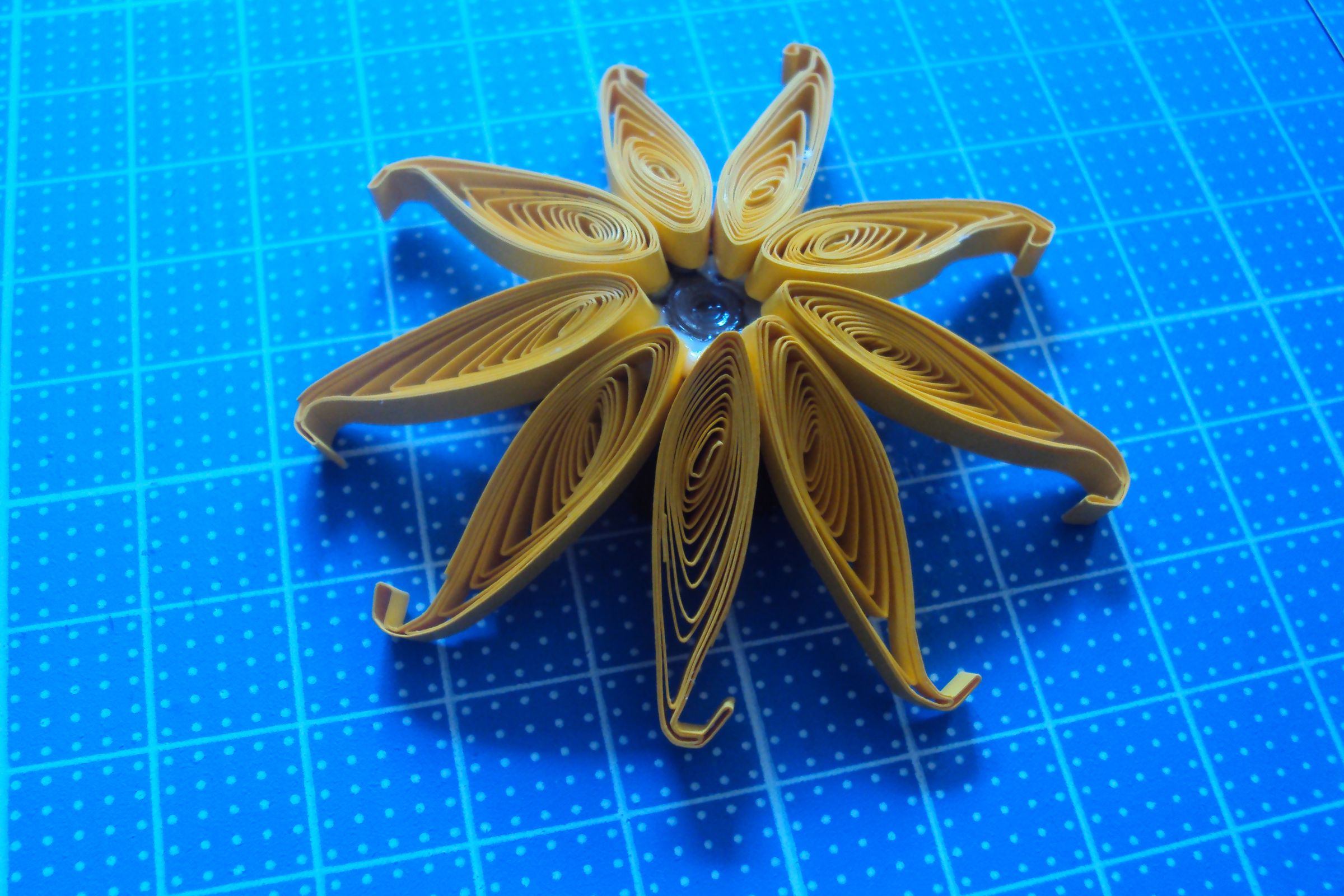 Paper Quilled Vase 9 Steps (with Pictures) Instructables