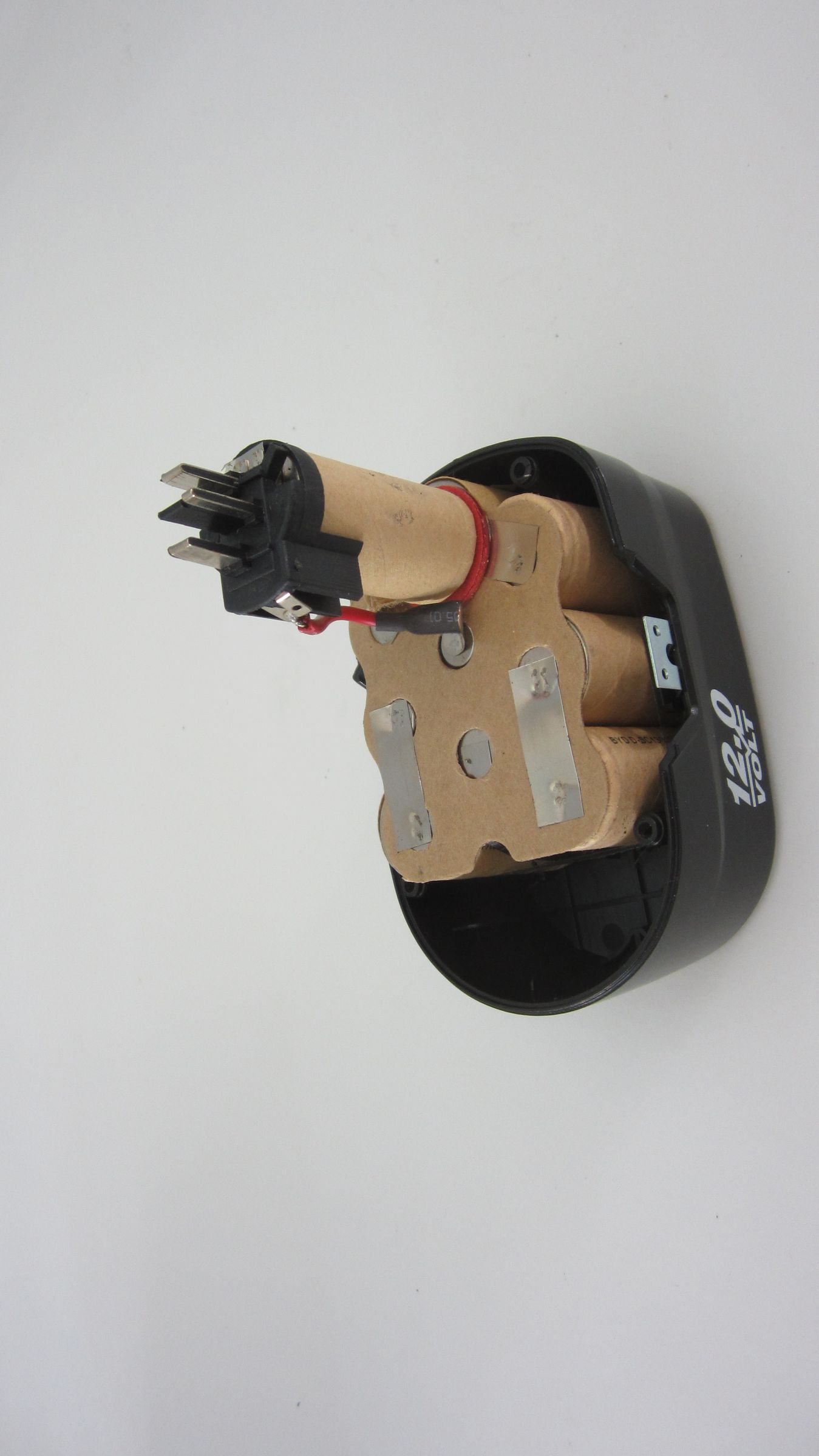 Solar Battery Charger for Your Cordless Power Tools 11 Steps (with