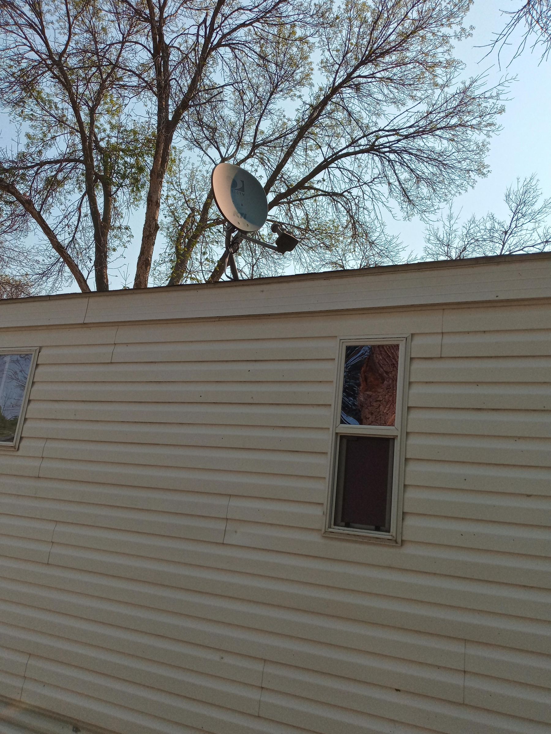 Repurposed Satellite Dish Antenna Captures WiFi and Cell Phone Signals