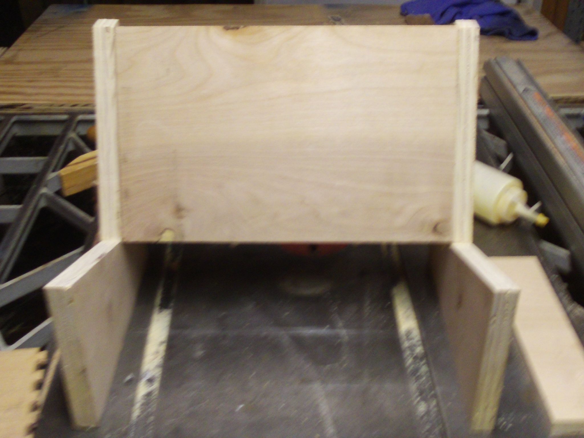 Small Amp Stand for Under 10 4 Steps Instructables