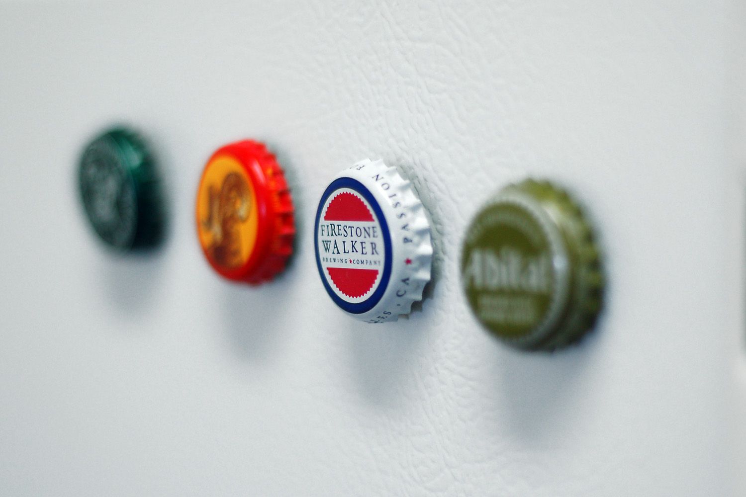 Bottle Cap Magnets Kitchen & Dining Kitchen Décor Home & Living Bottle Cap Magnets Robots ...