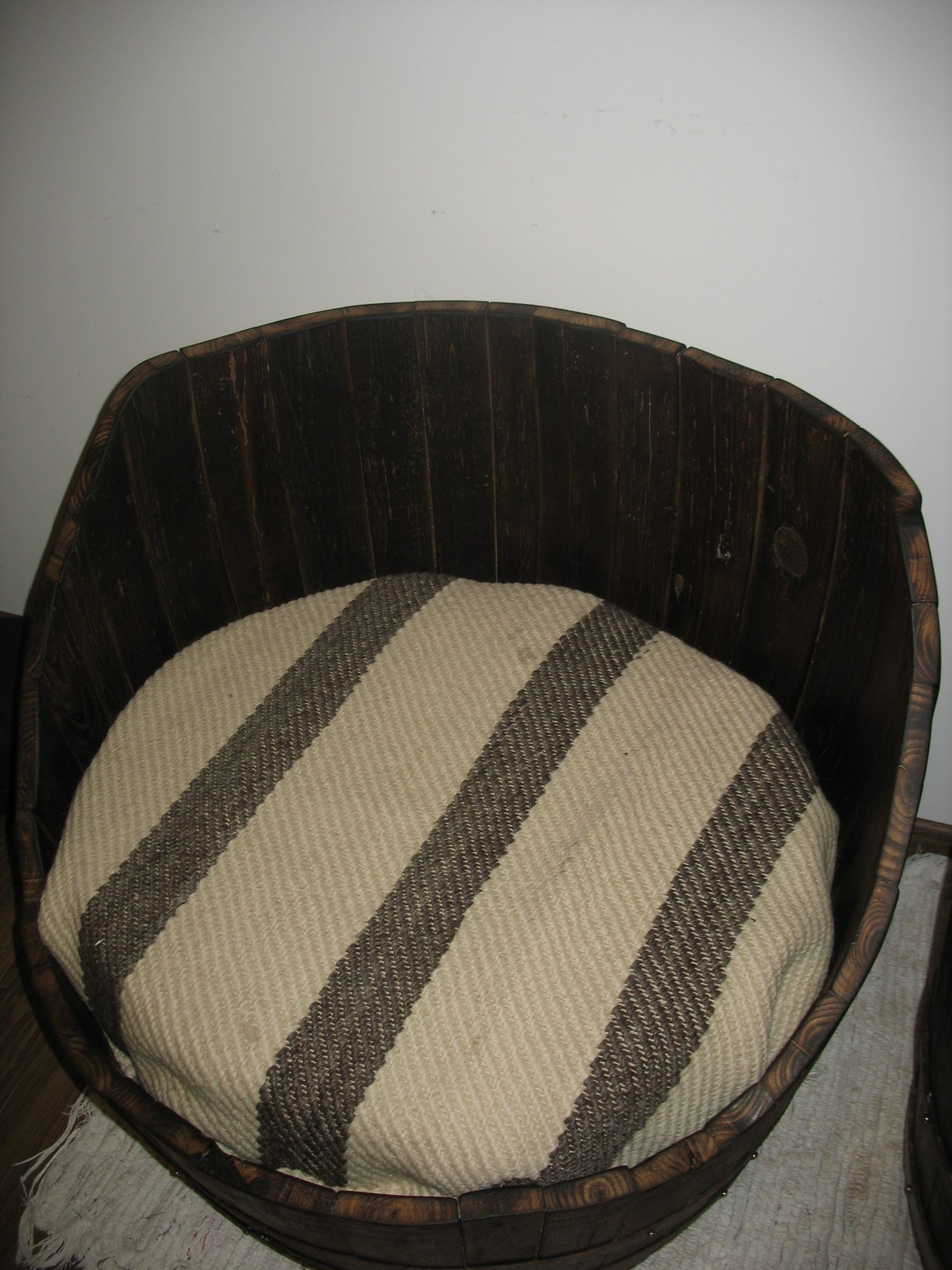 Barrel Chairs 6 Steps Instructables