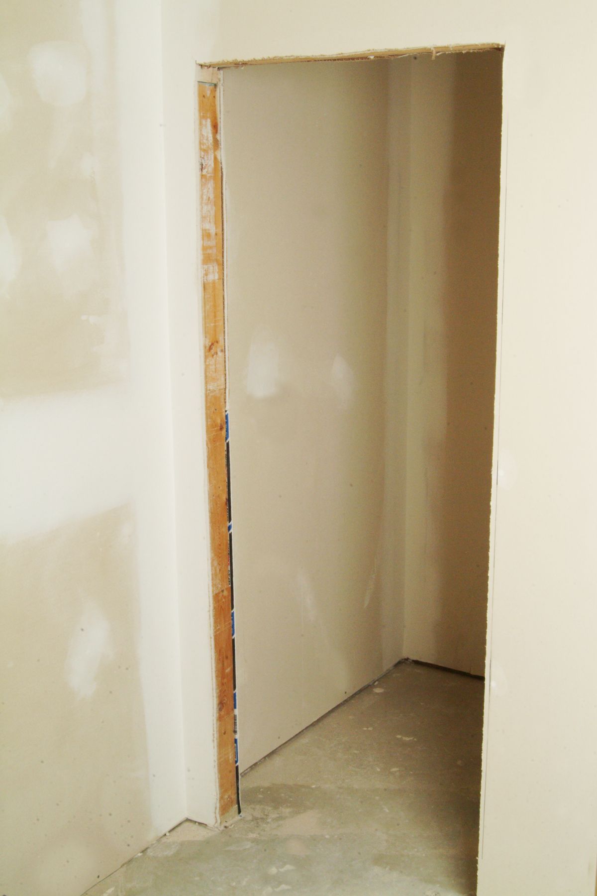 Installing Interior Door 3 Easy Steps 5 Steps (with Pictures) Instructables