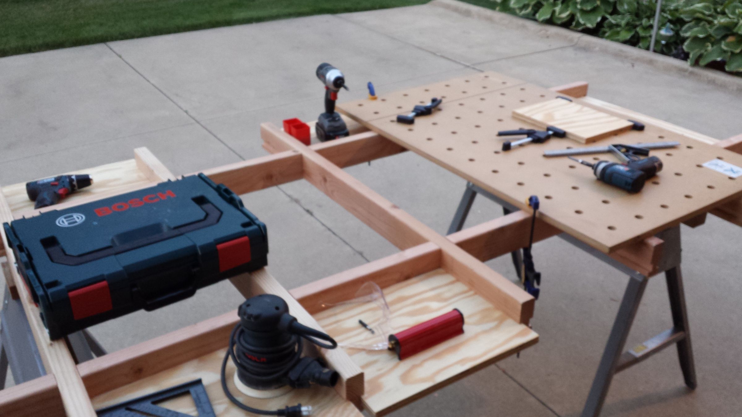 Simple Plywood Cutting Table / Work Table (Updated) 6 Steps (with