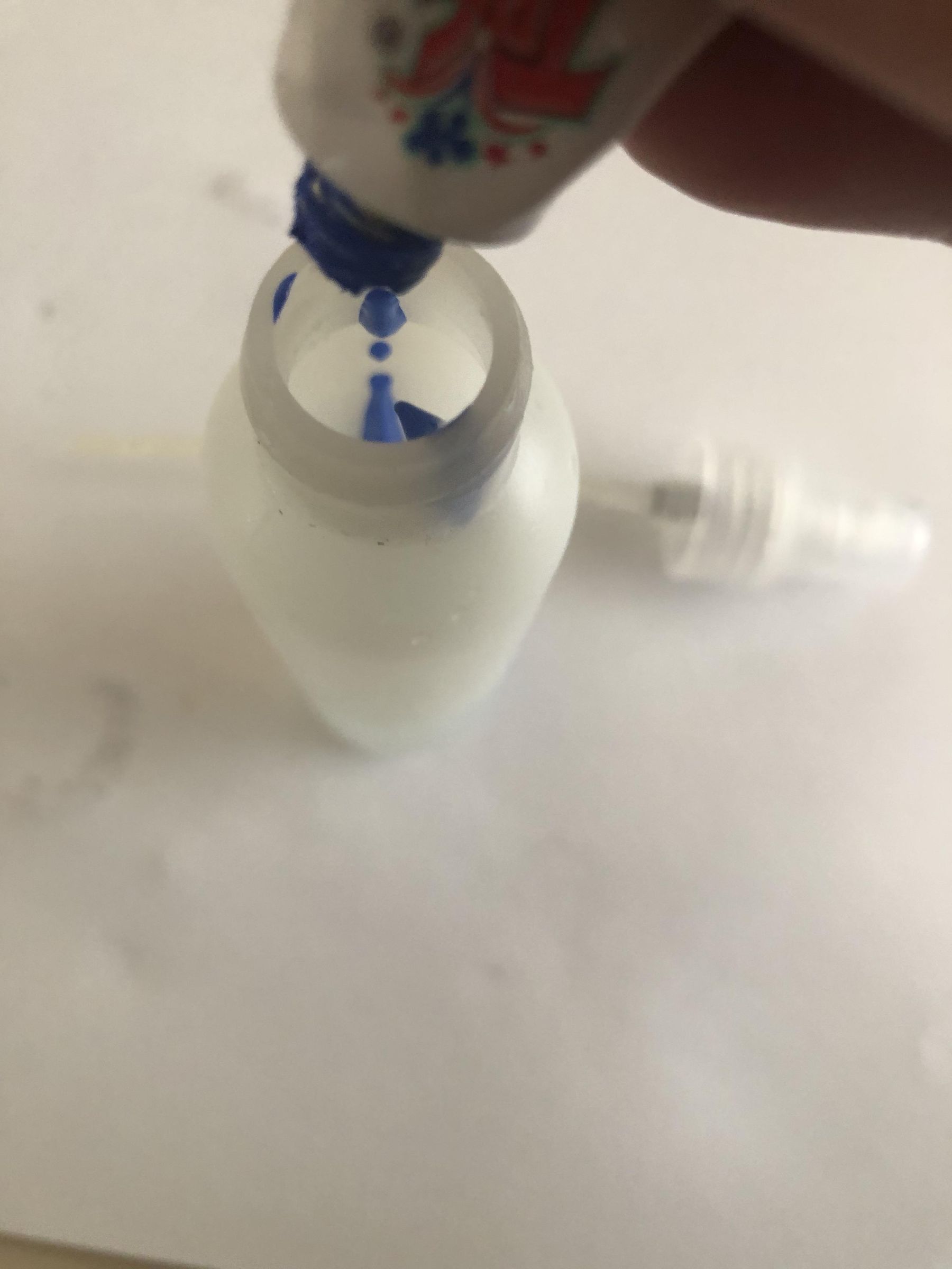 Spray Bottle Paint 4 Steps Instructables