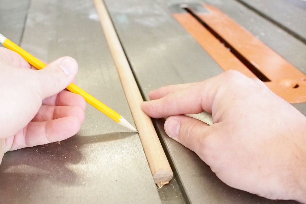Straight Lines on Dowels
