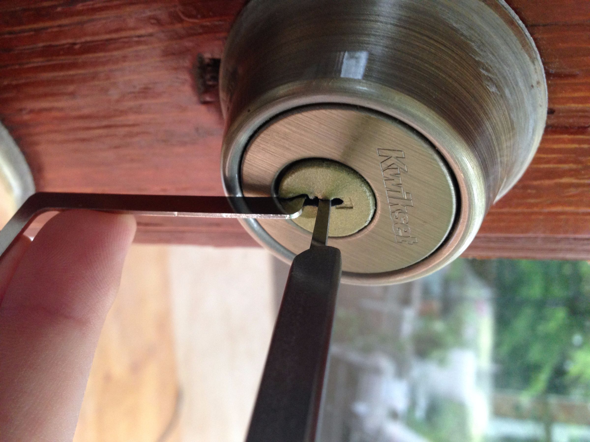 How to Lock Pick 4 Steps (with Pictures) Instructables