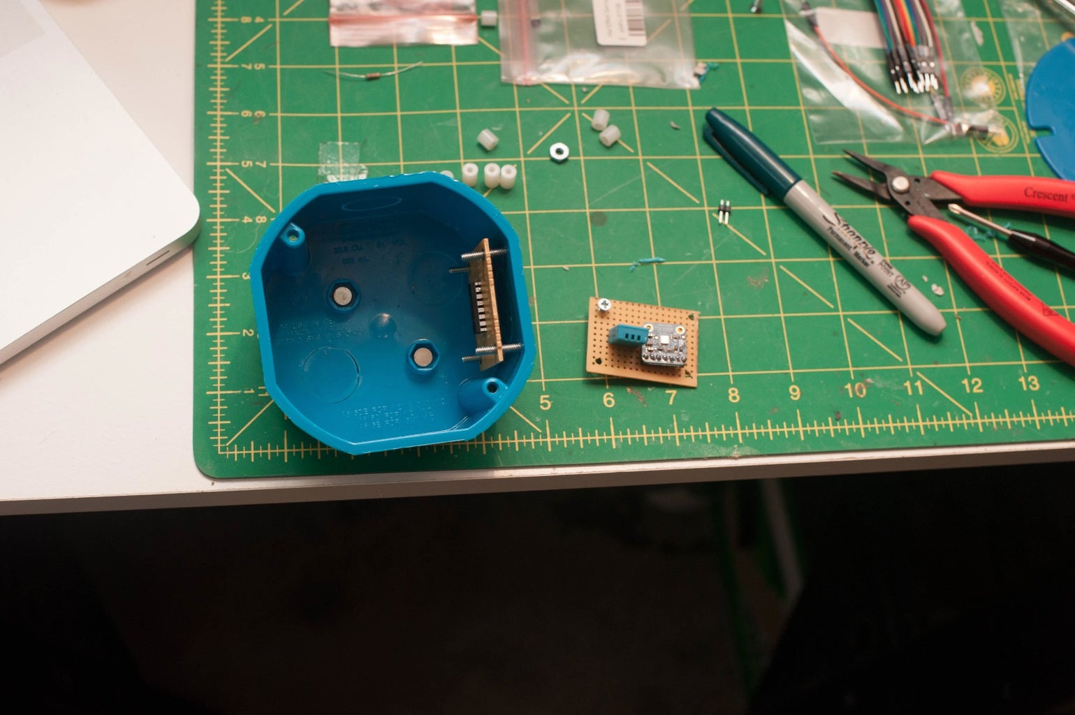 Complete DIY Raspberry Pi Weather Station With Software : 7 Steps (with ... Circuit Diagram