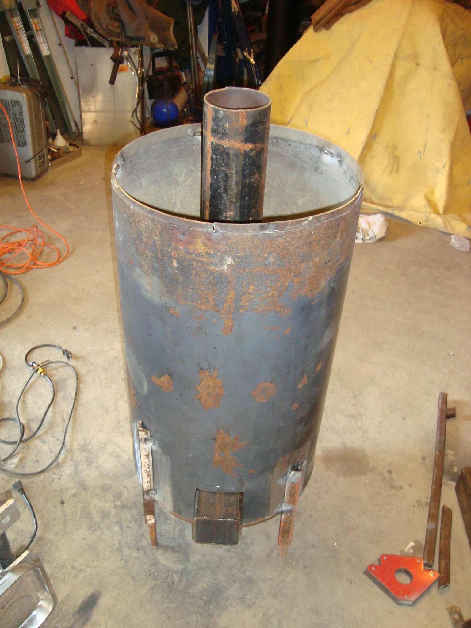 Rocket Stove Mass Heater 4 Steps Instructables