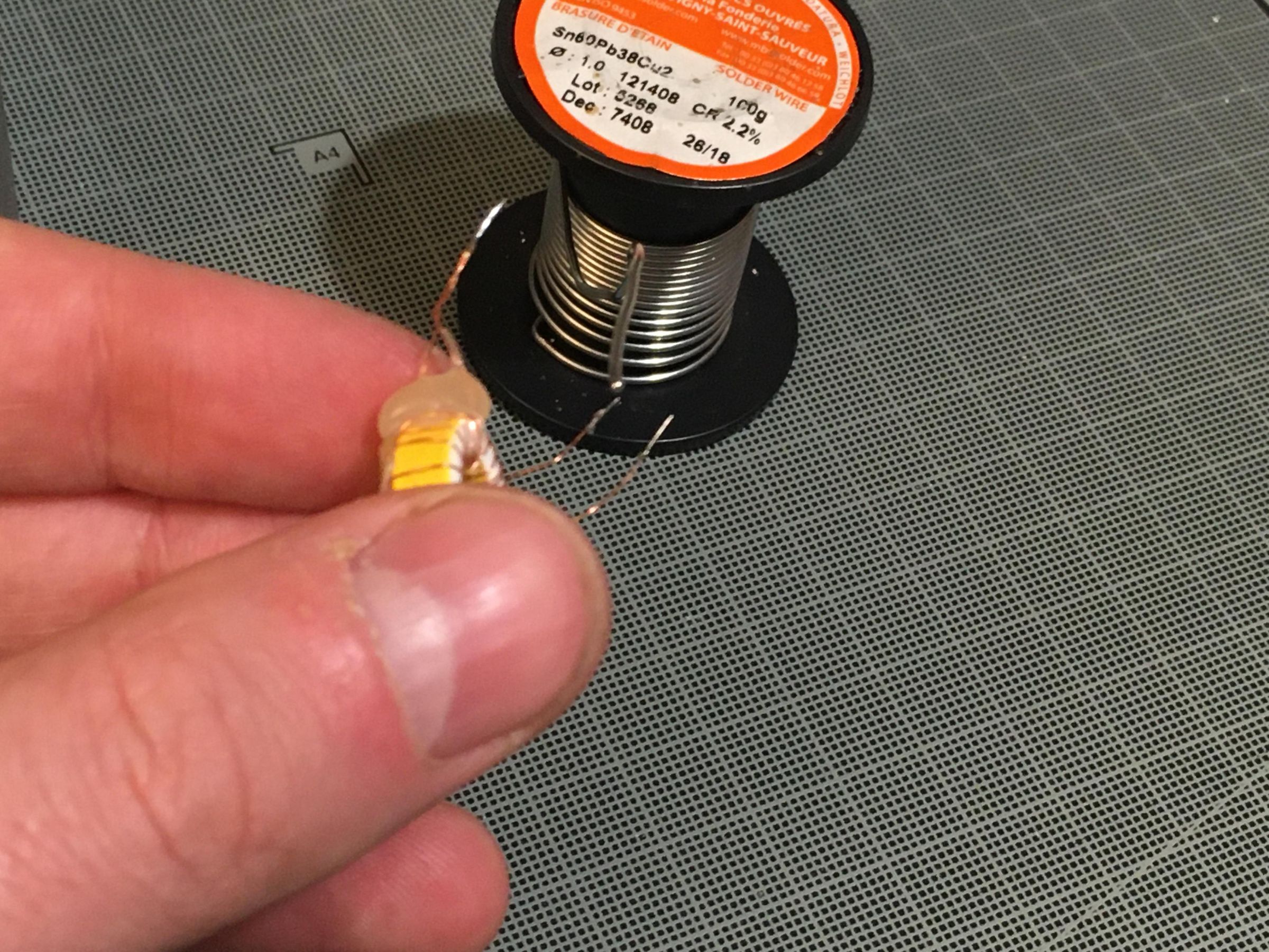 Relaxing/emergency Lamp With One AA Battery Joules Thief 9 Steps