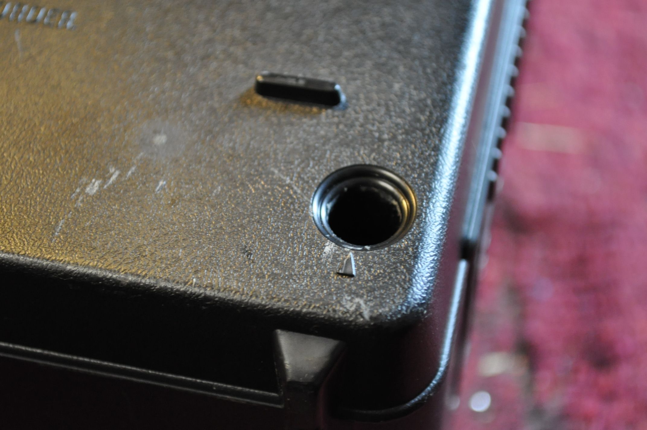 How to Revive a Portable 8Track Tape Player 8 Steps (with Pictures