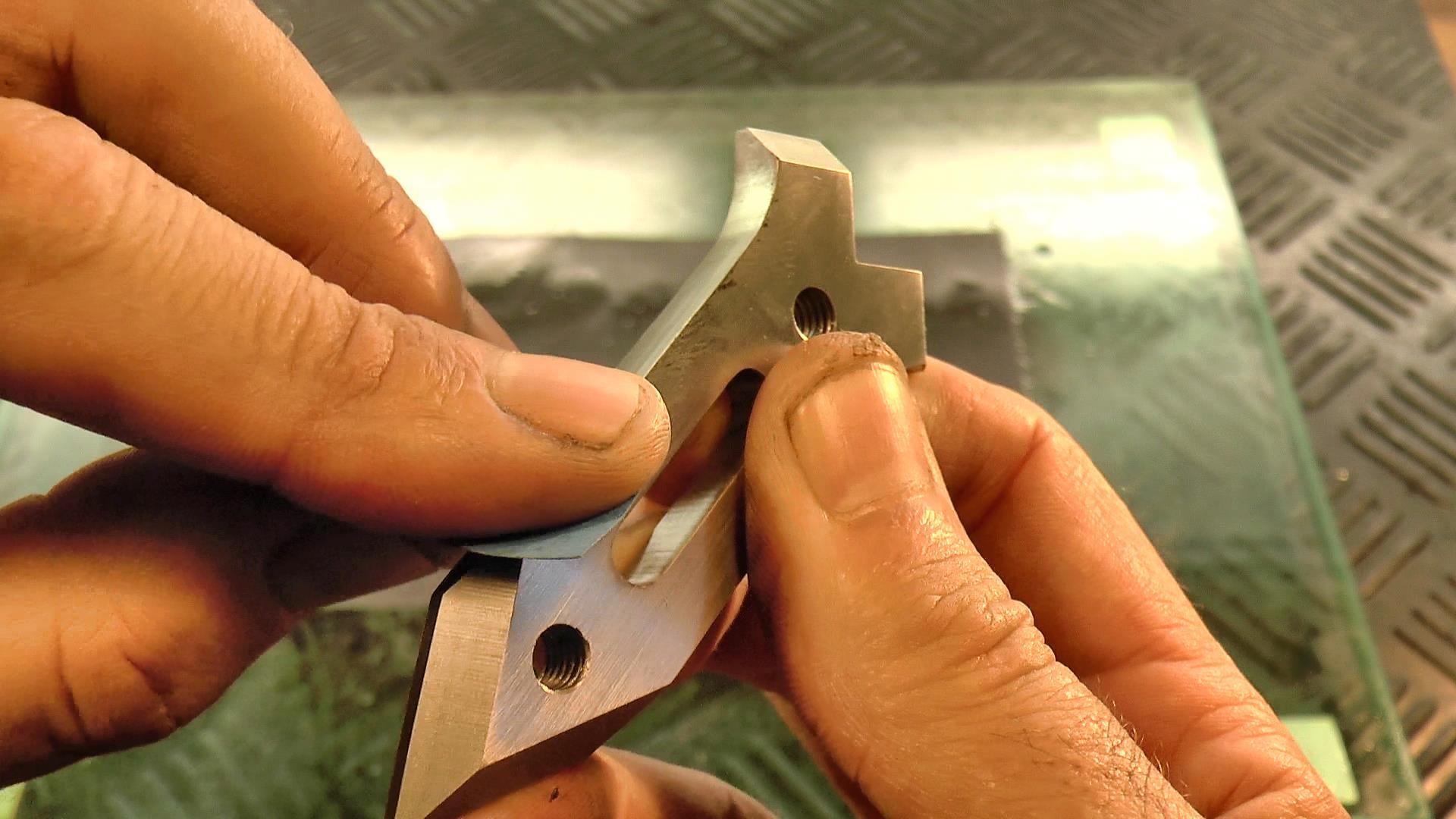 Machining a Finger Plate Clamping Tool 11 Steps (with Pictures