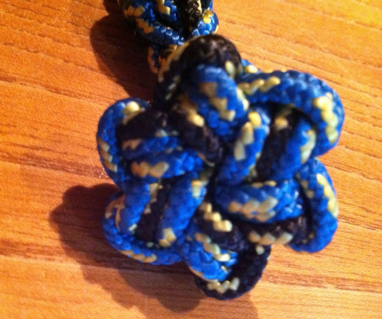 Star Button Knot Key Chain/Bracelet 7 Steps (with Pictures) Instructables