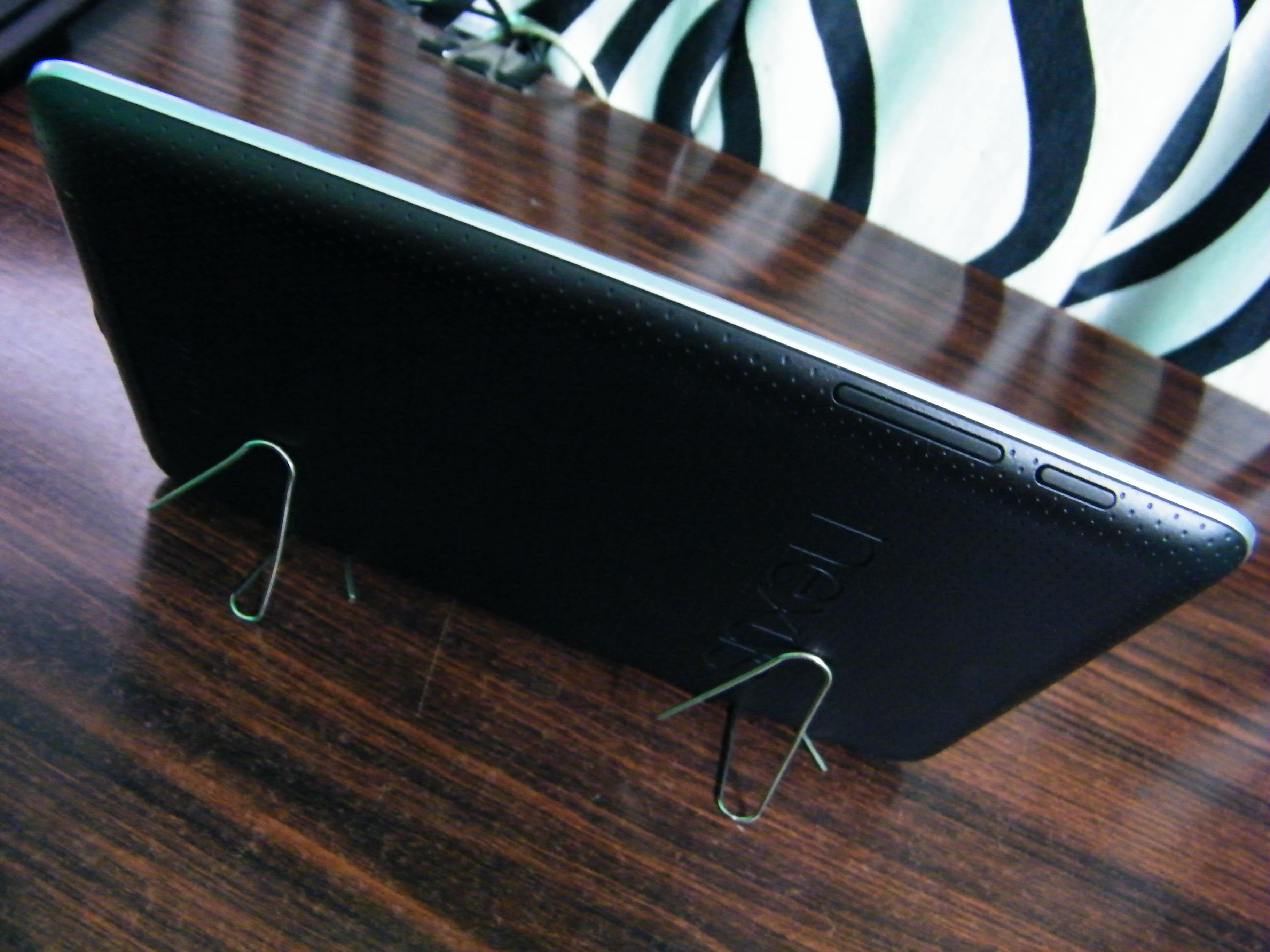 DIY Phone Stand Paper Clip Mobile Phone Stand 2min, 0 Project 5 Steps Instructables