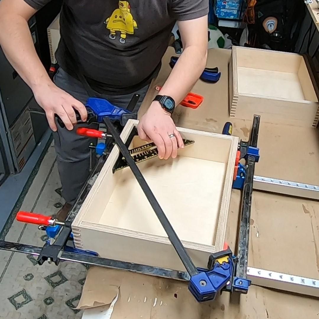 Making and Installing Box Joint Drawers 18 Steps (with Pictures
