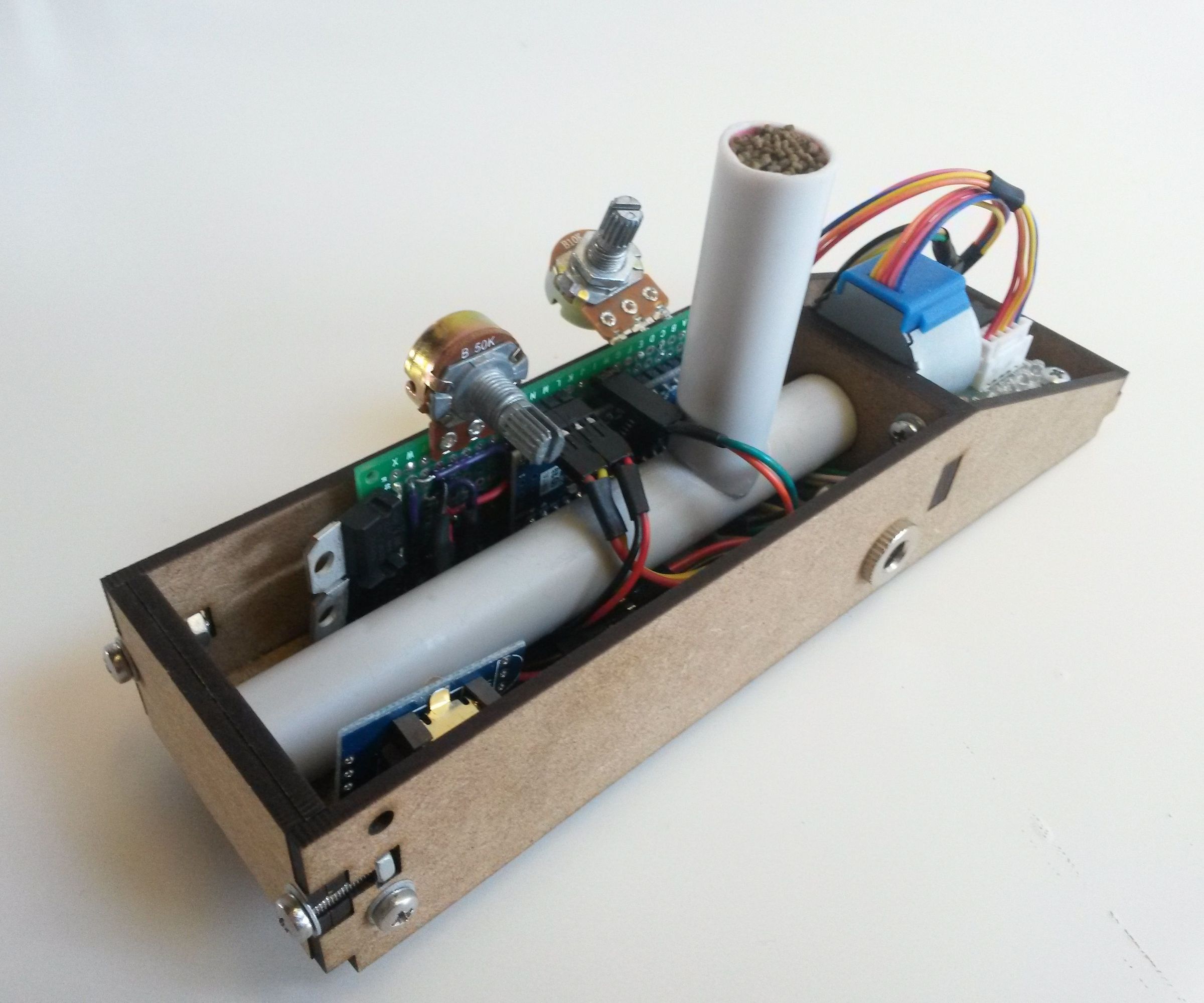 auto fish feeder