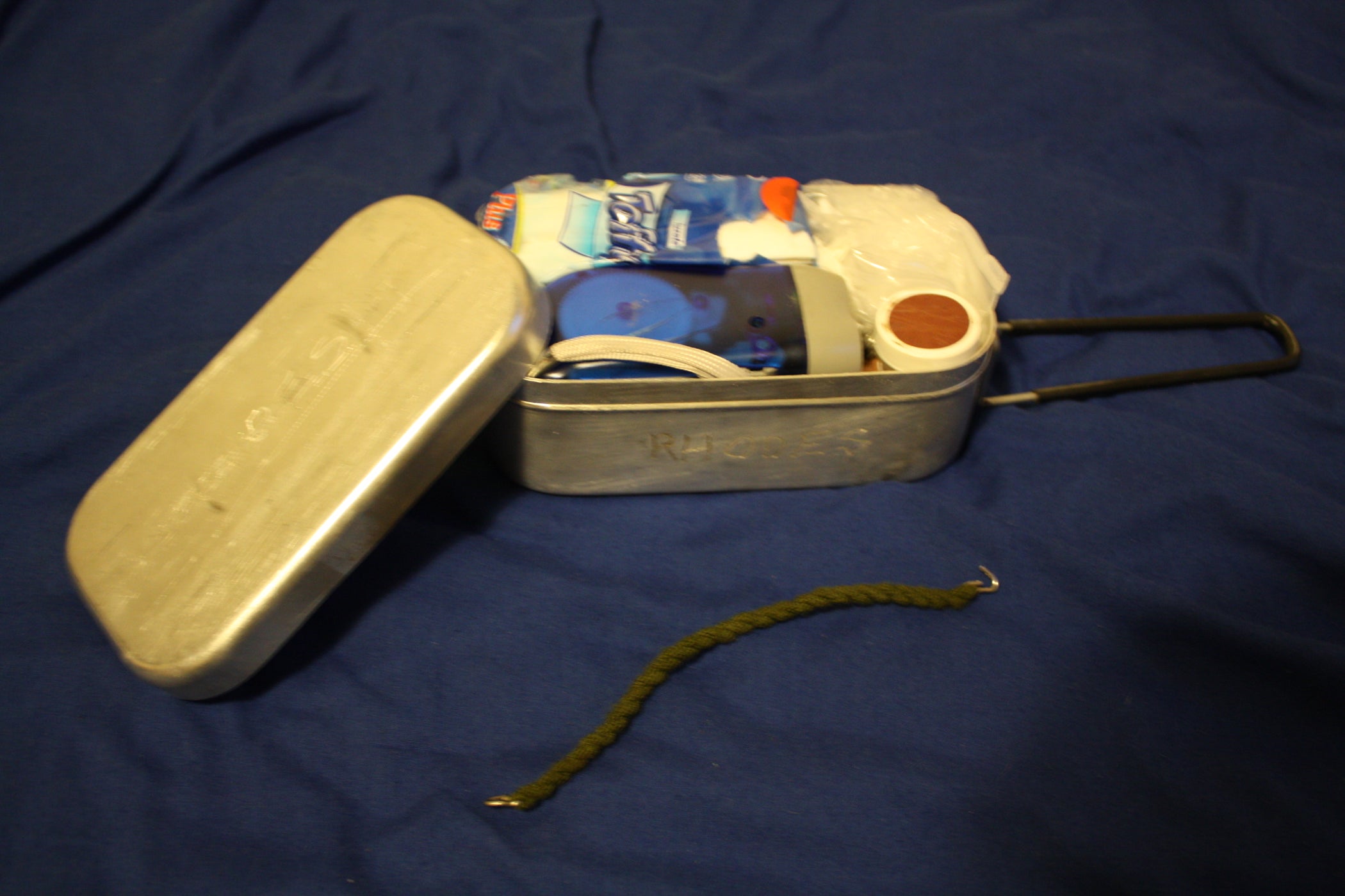 MiniMess Tin Survival Tin. 3 Steps Instructables