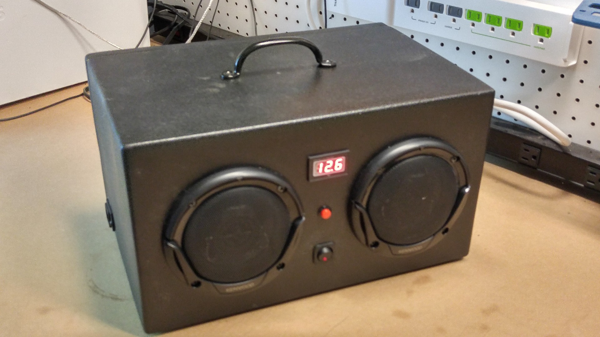 battery speaker bluetooth