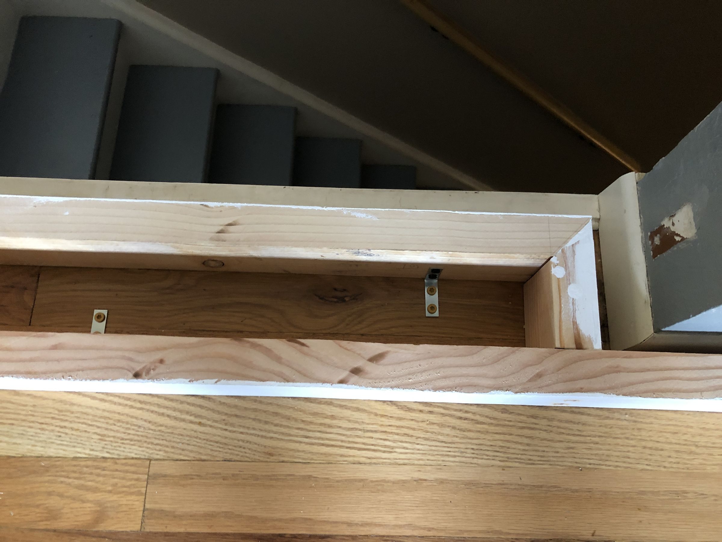 Bookcase Banister 7 Steps (with Pictures) Instructables