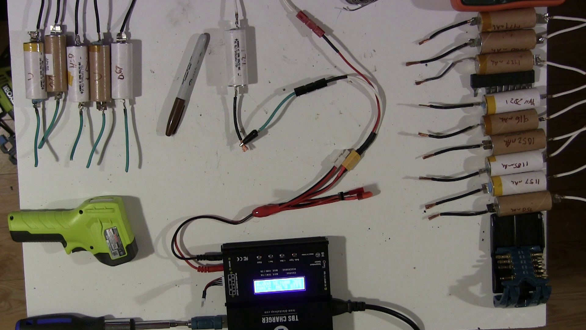 Make Lithium Battery Pack From Salvage 10 Steps (with Pictures