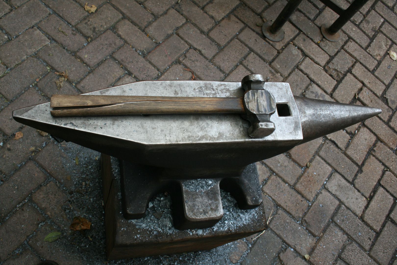 Replacing a Handle on a Hammer 7 Steps (with Pictures