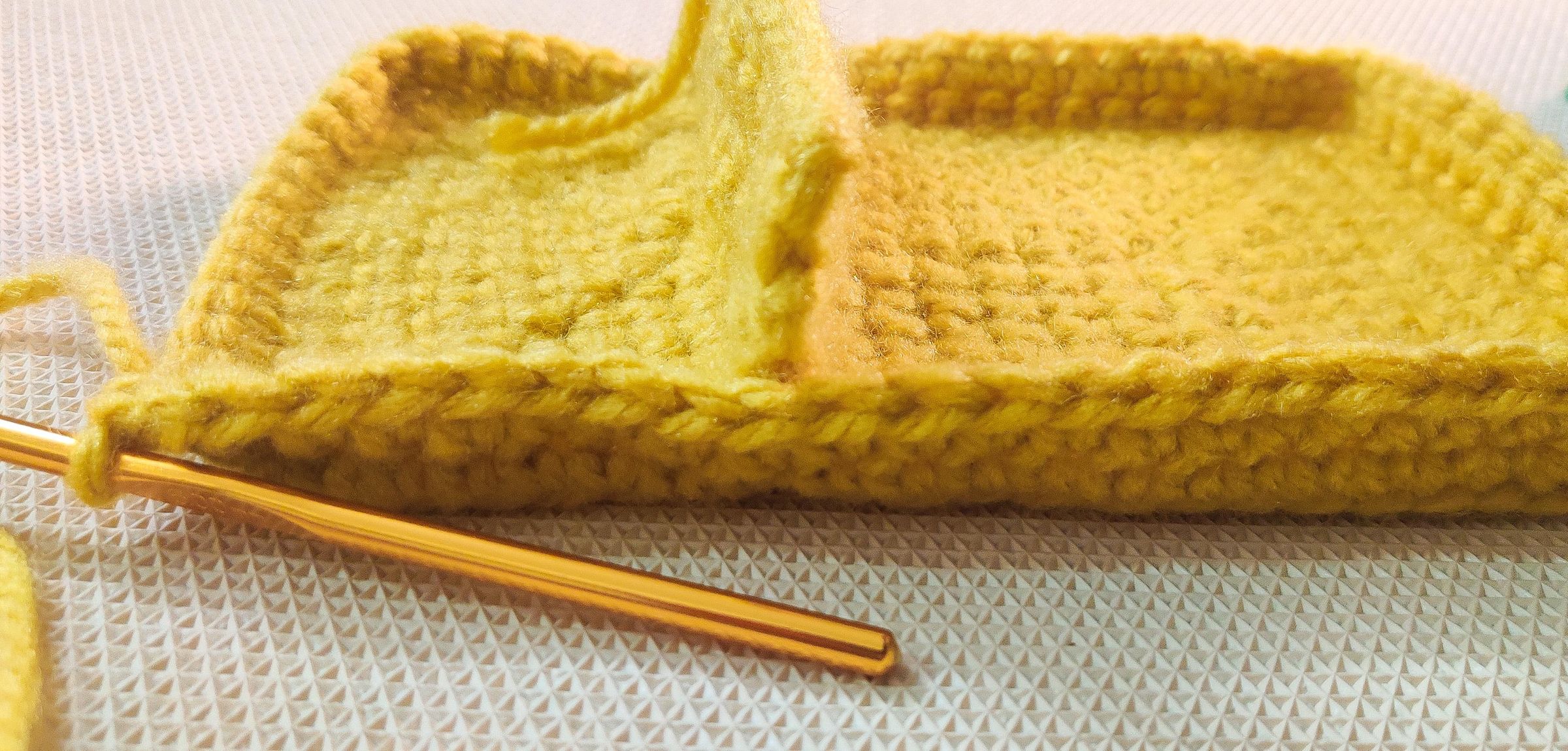 Crochet Rectangle Basket With Dividers Made in Rounds 8 Steps (with