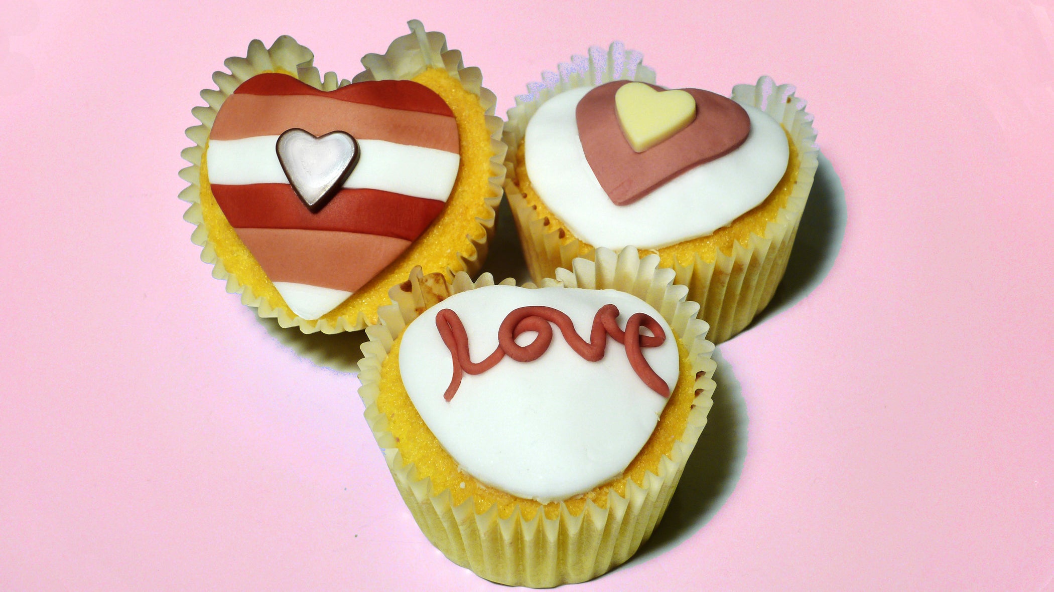 How to Make Heart Shaped Cupcakes Valentines Day How to Make Heart Shaped Cupcakes Valentines Day