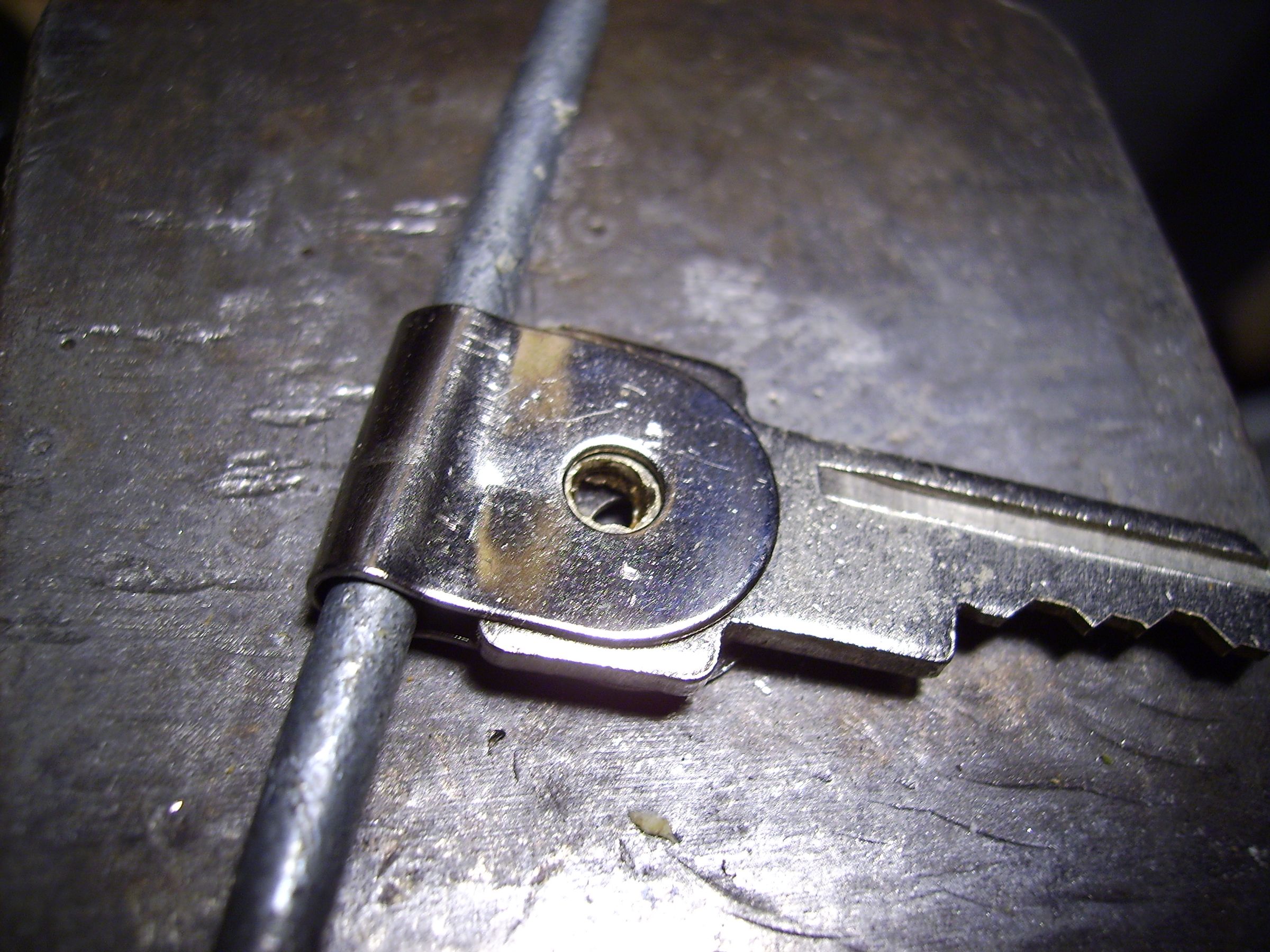 Repair a Broken Key Handle. 6 Steps Instructables