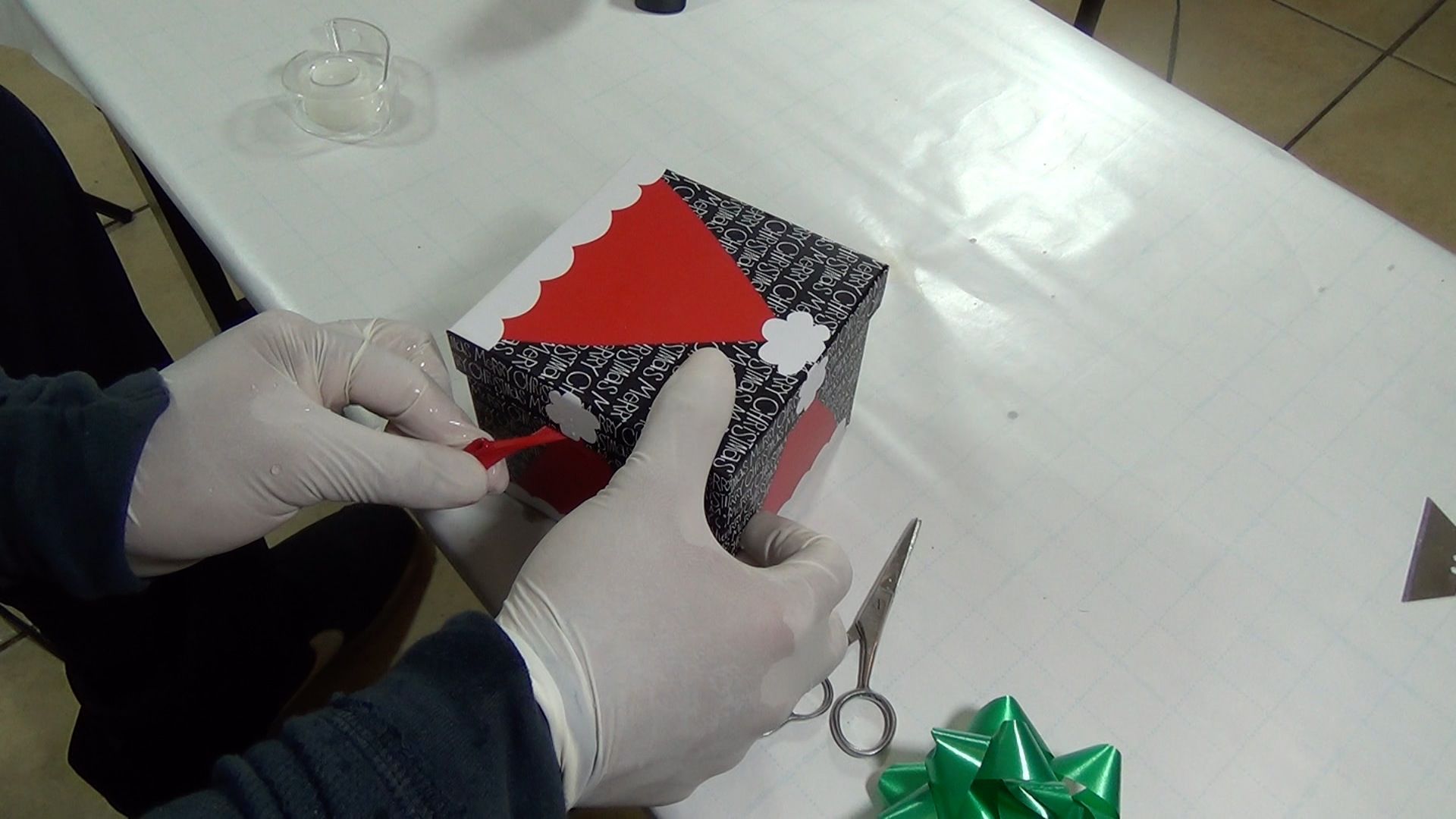 10 Christmas Gift Pranks You Can Do on Family and Friends! : 10 Steps ...