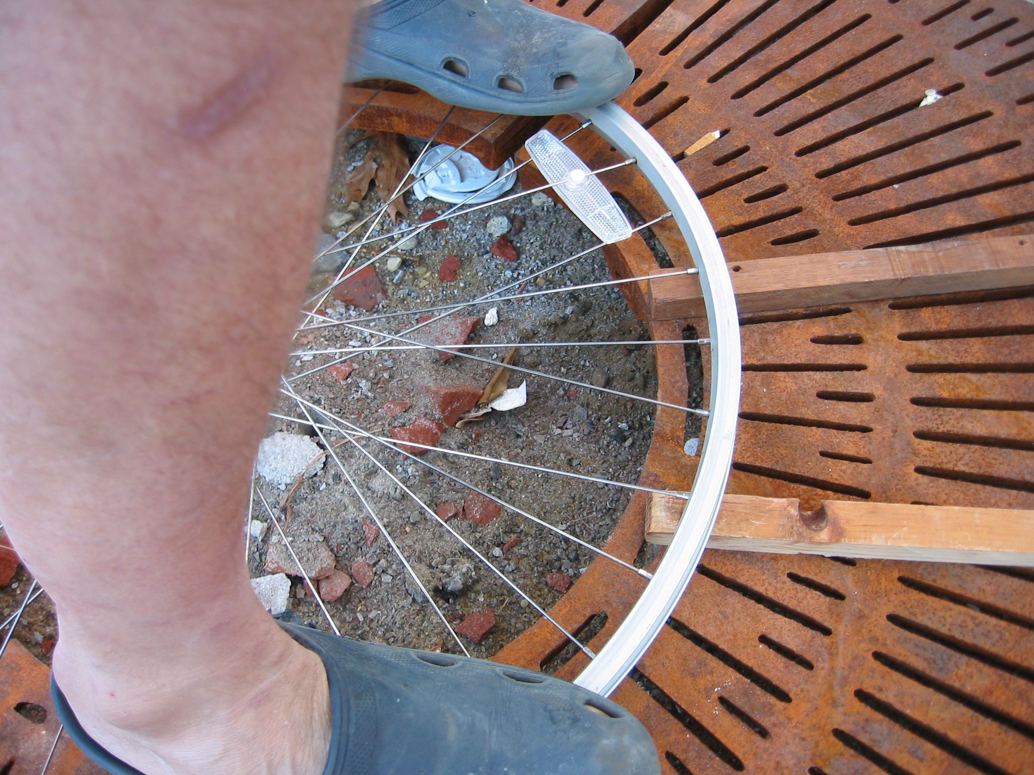 Stomp Straighten a Bicycle Wheel 6 Steps (with Pictures) Instructables