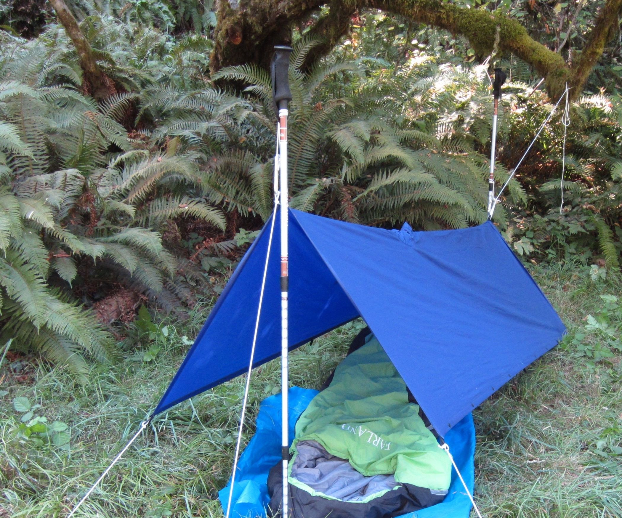 Emergency Shelters From a Poncho & Trekking Poles 5 Steps (with