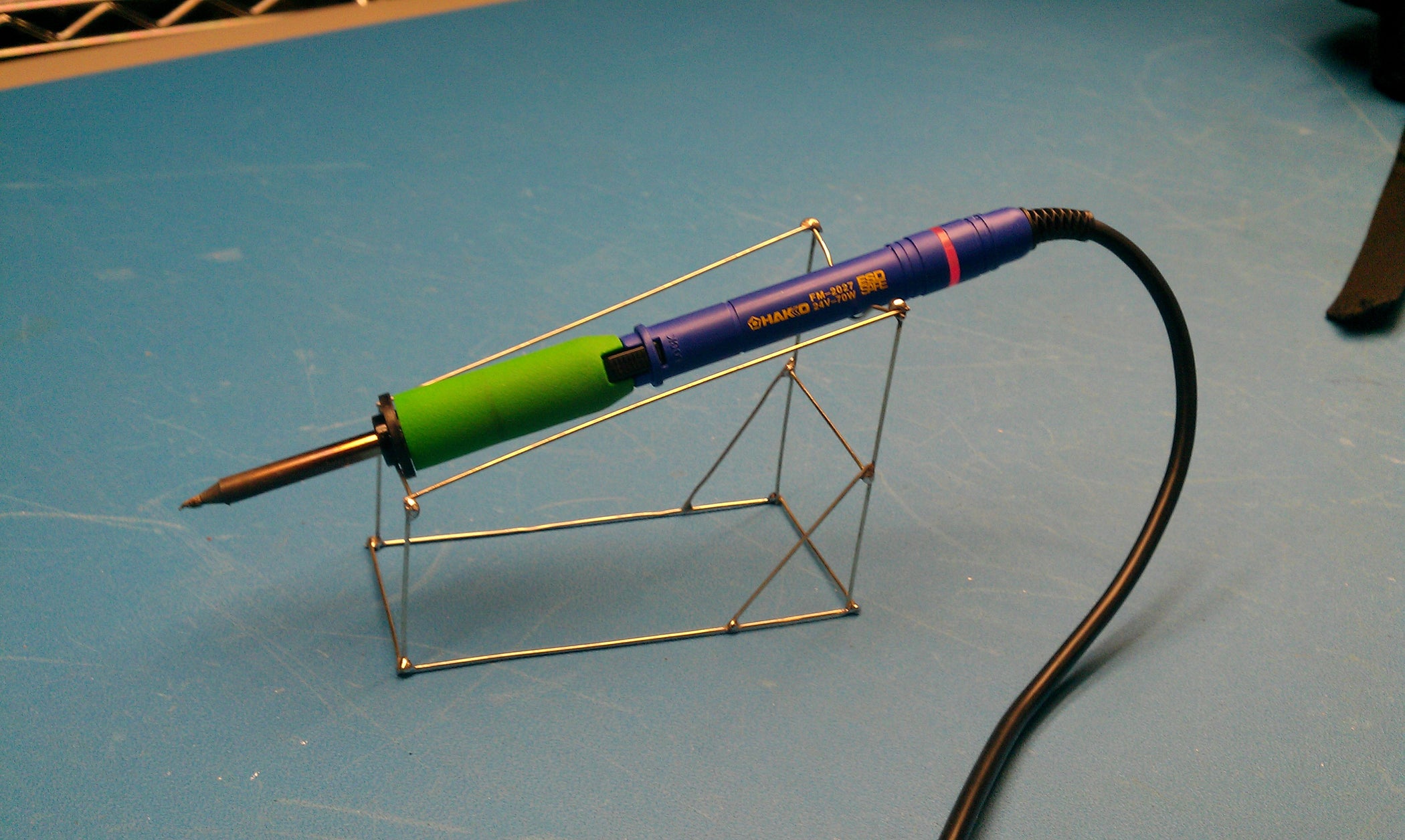 Soldering Iron Stand (Made Out of Wire) 8 Steps (with Pictures